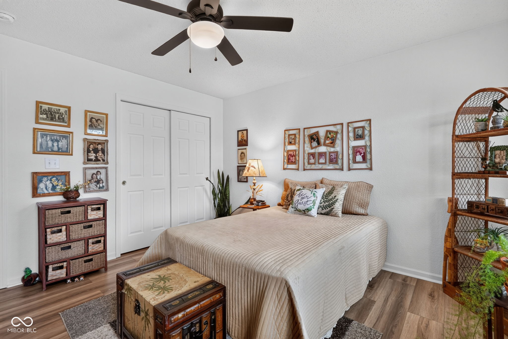 6214 Robinwood Lane