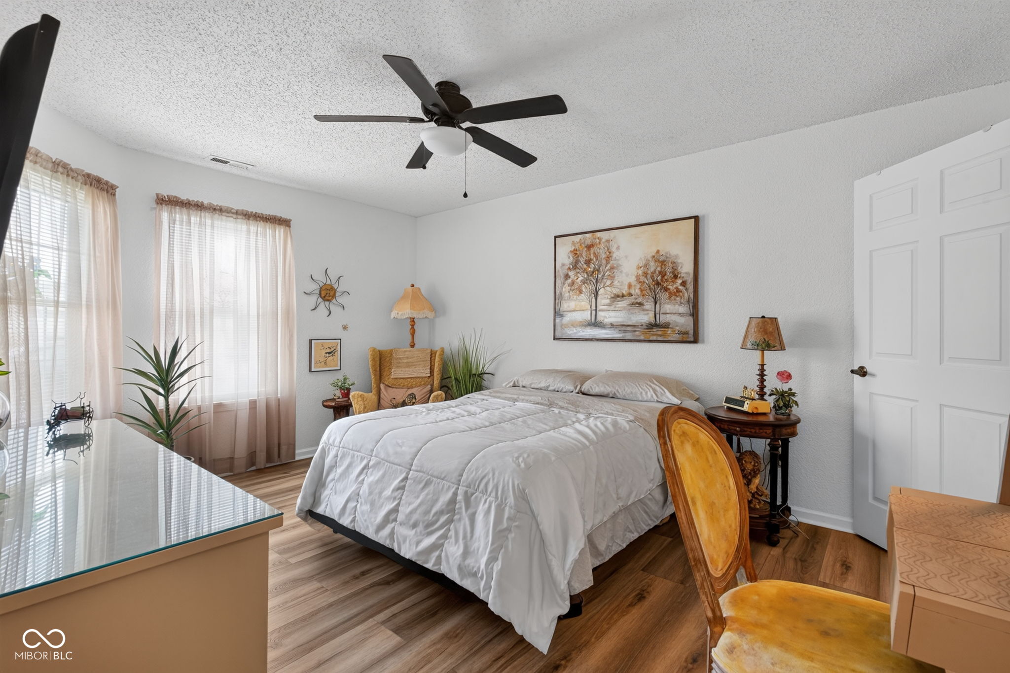 6214 Robinwood Lane
