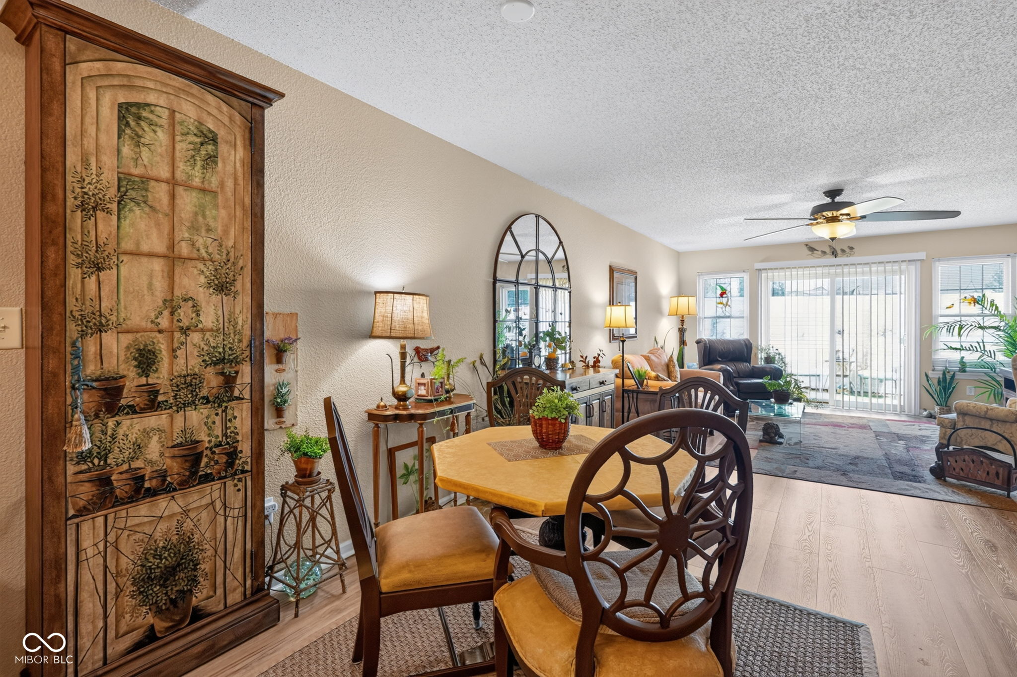 6214 Robinwood Lane