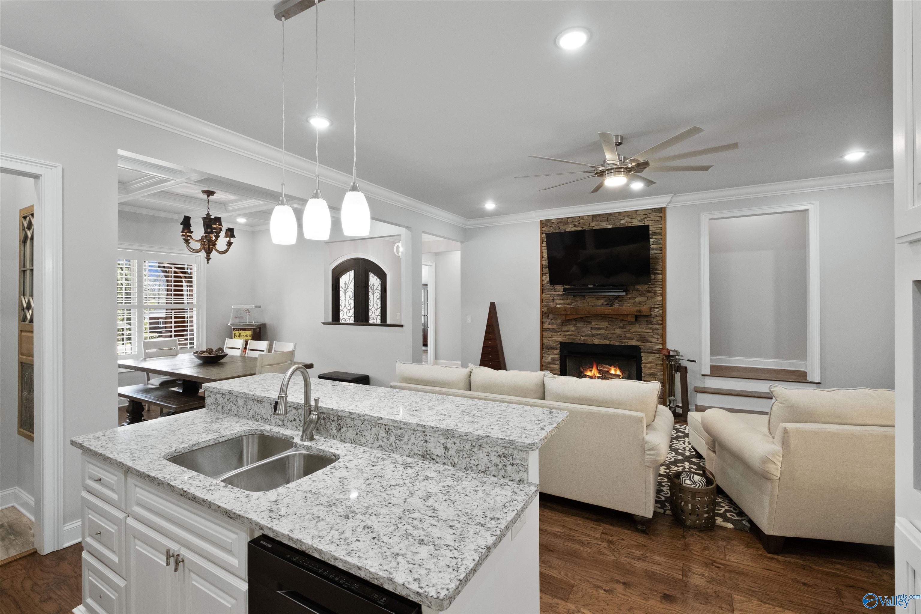 108 River Point Drive