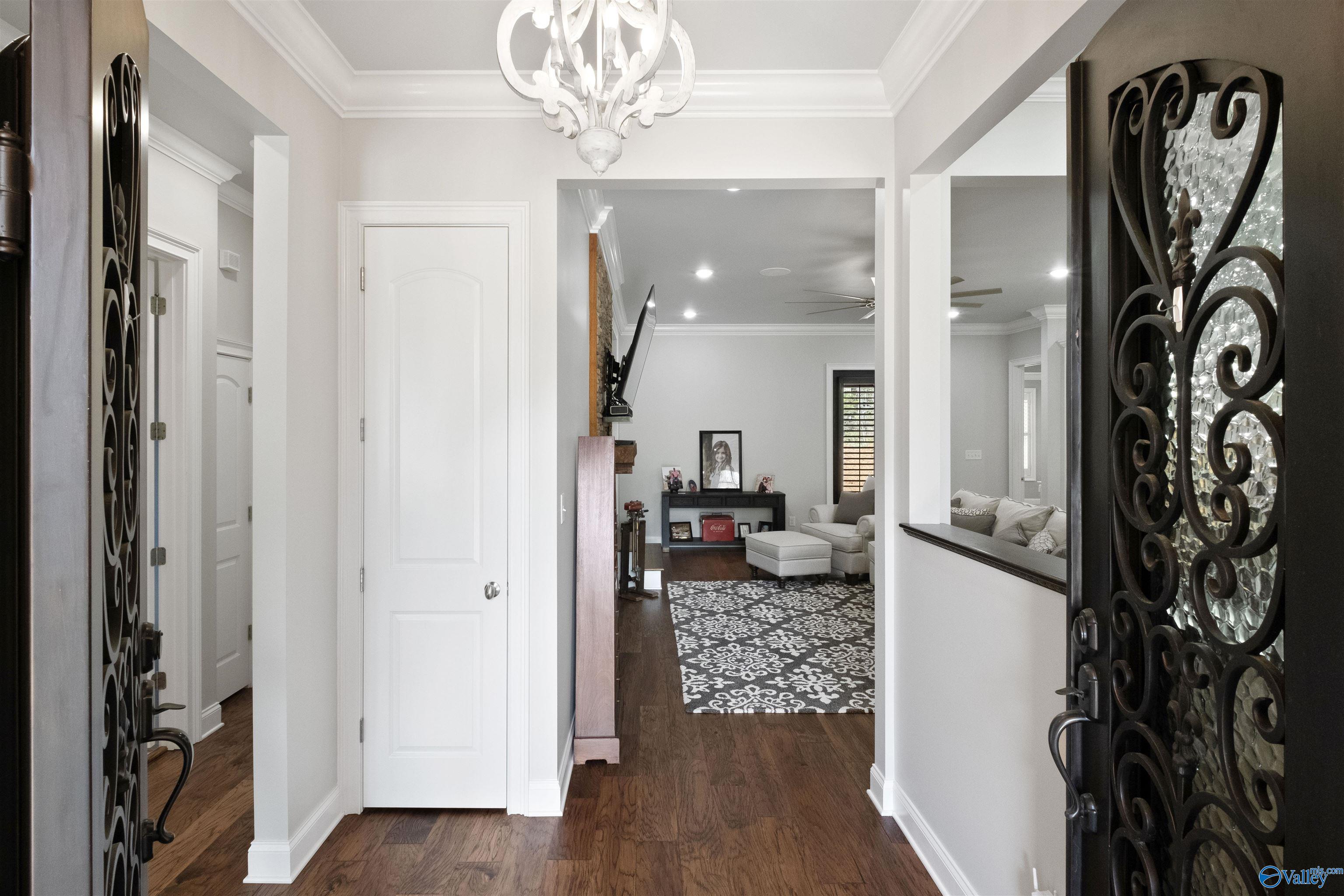 108 River Point Drive