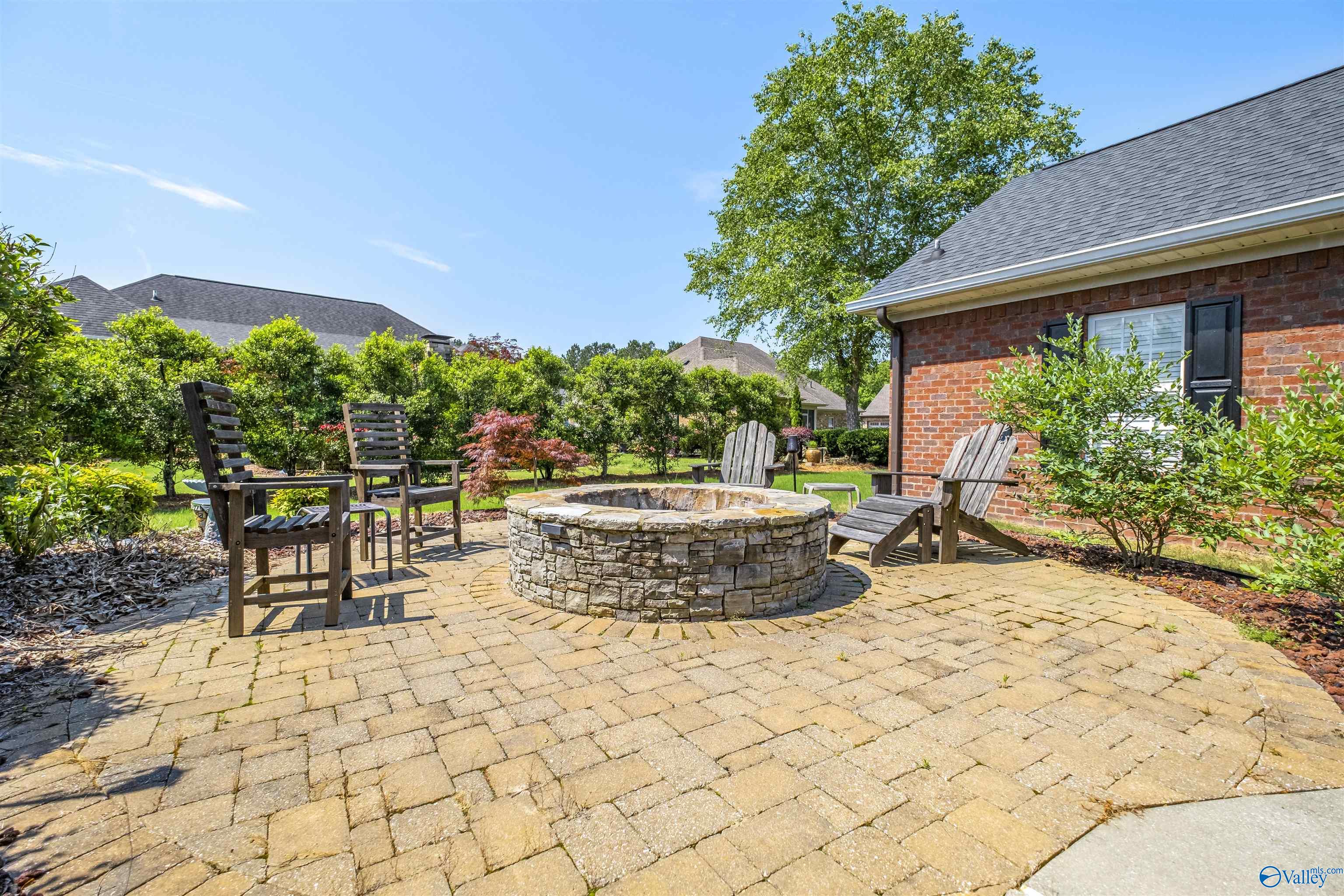 1825 Ashley Lane