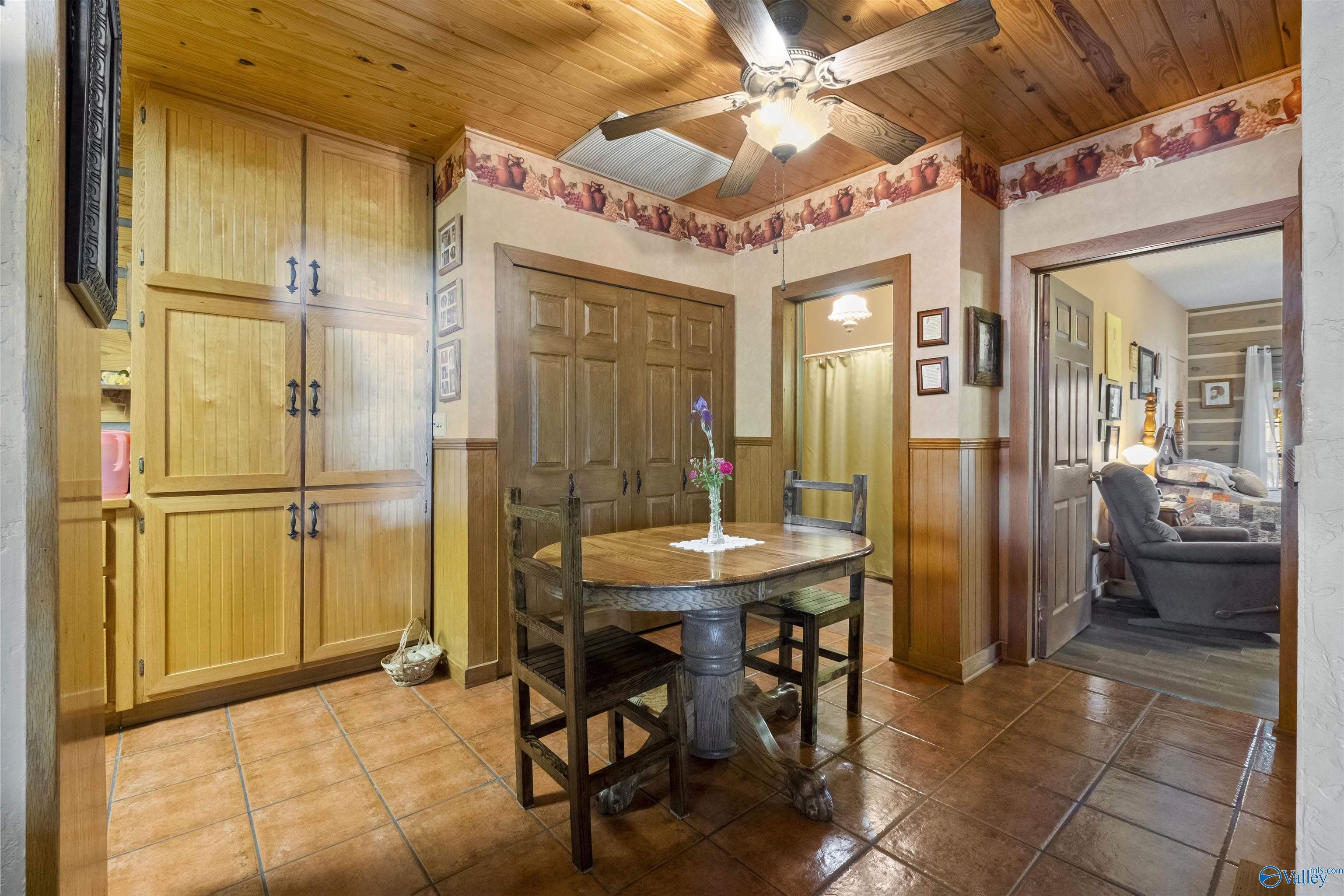 1996 Mohawk Cliff Road