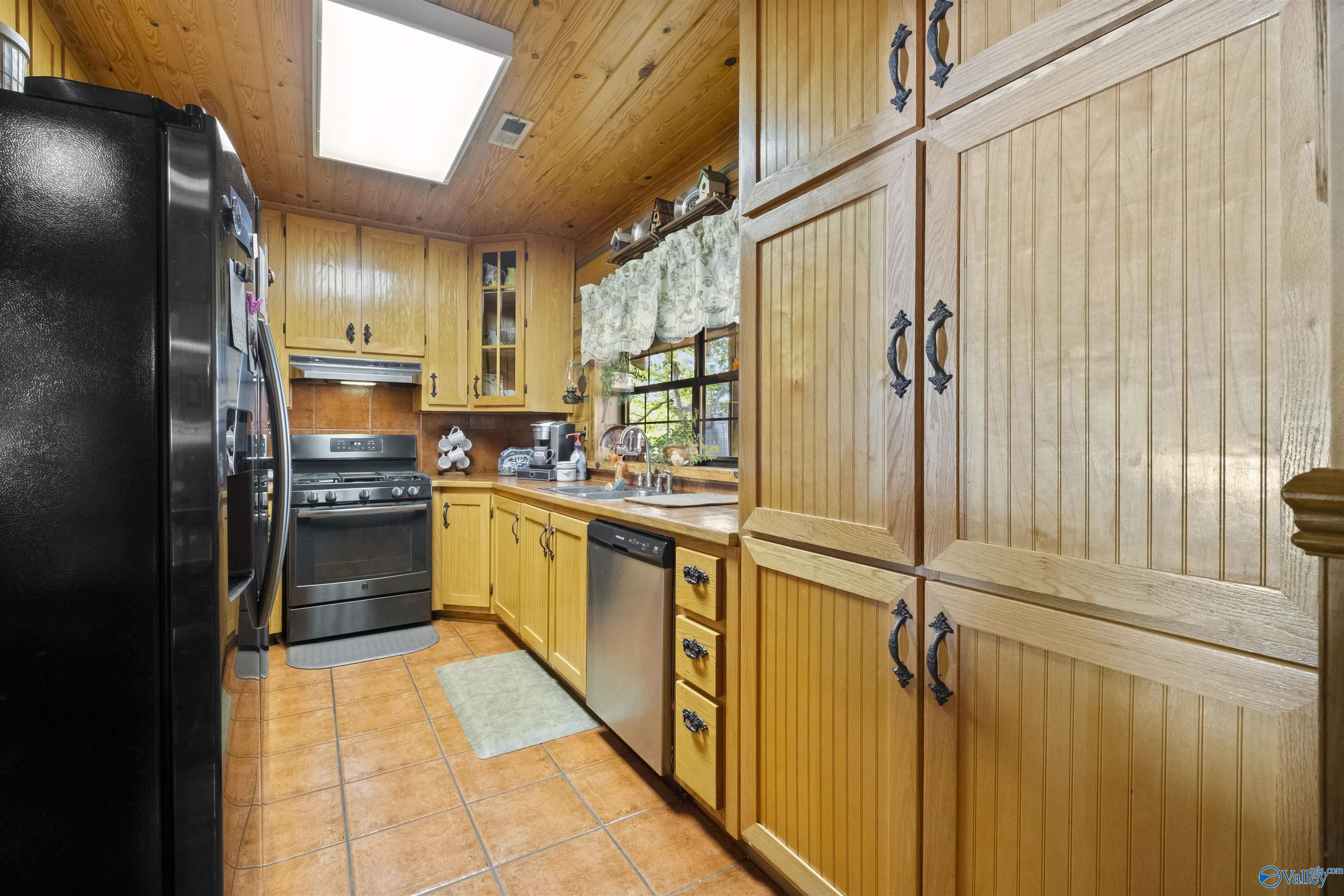 1996 Mohawk Cliff Road