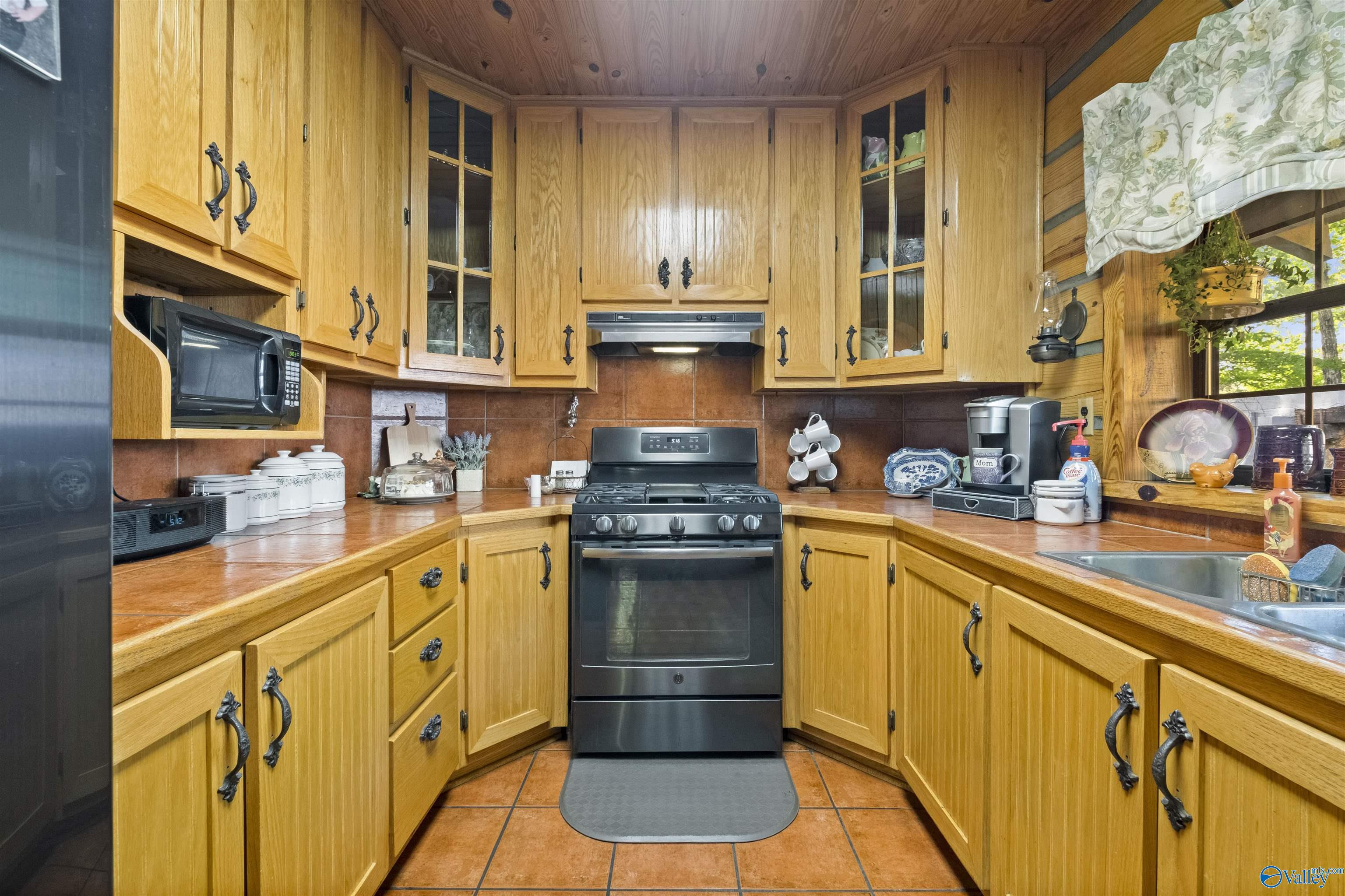 1996 Mohawk Cliff Road