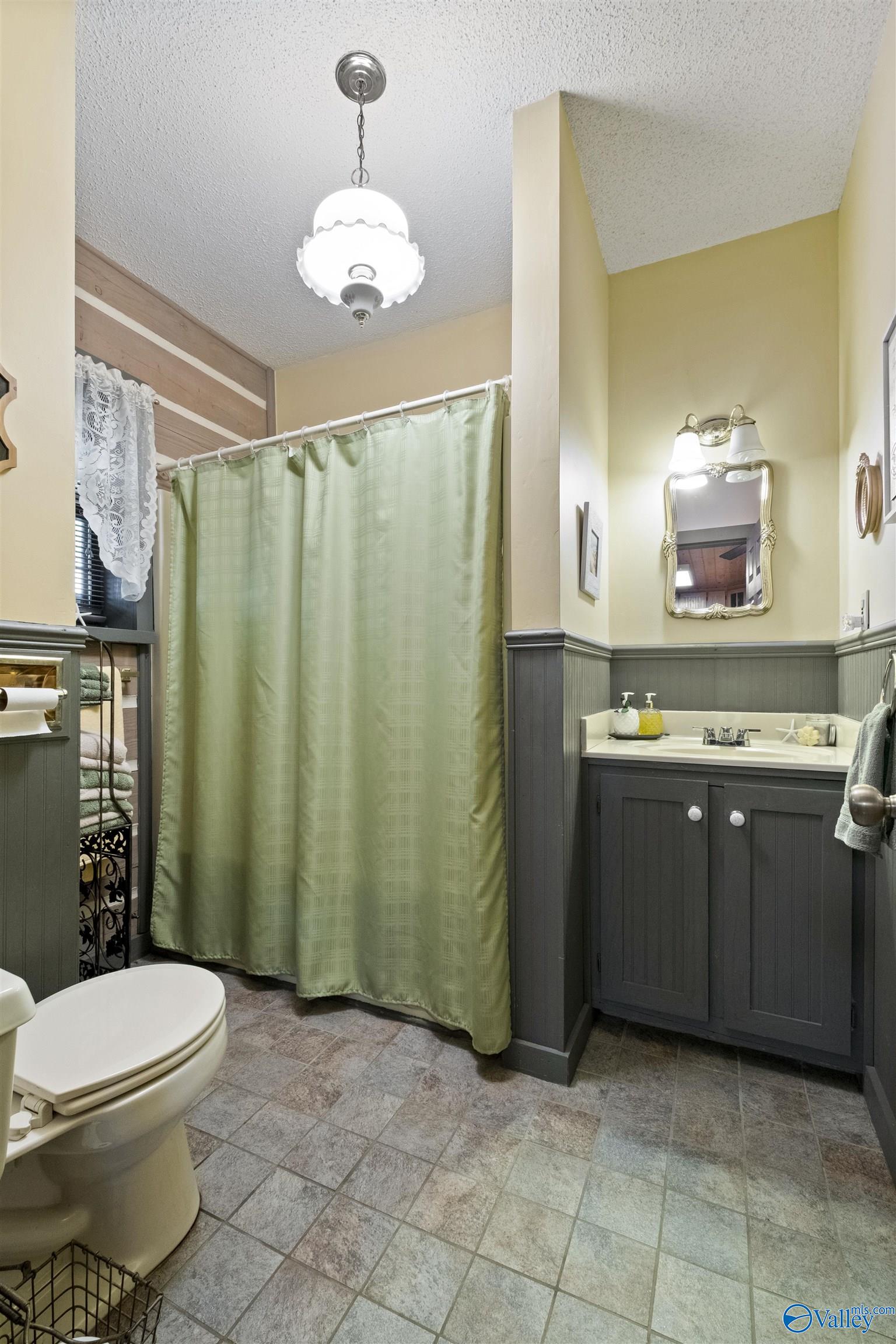 1996 Mohawk Cliff Road