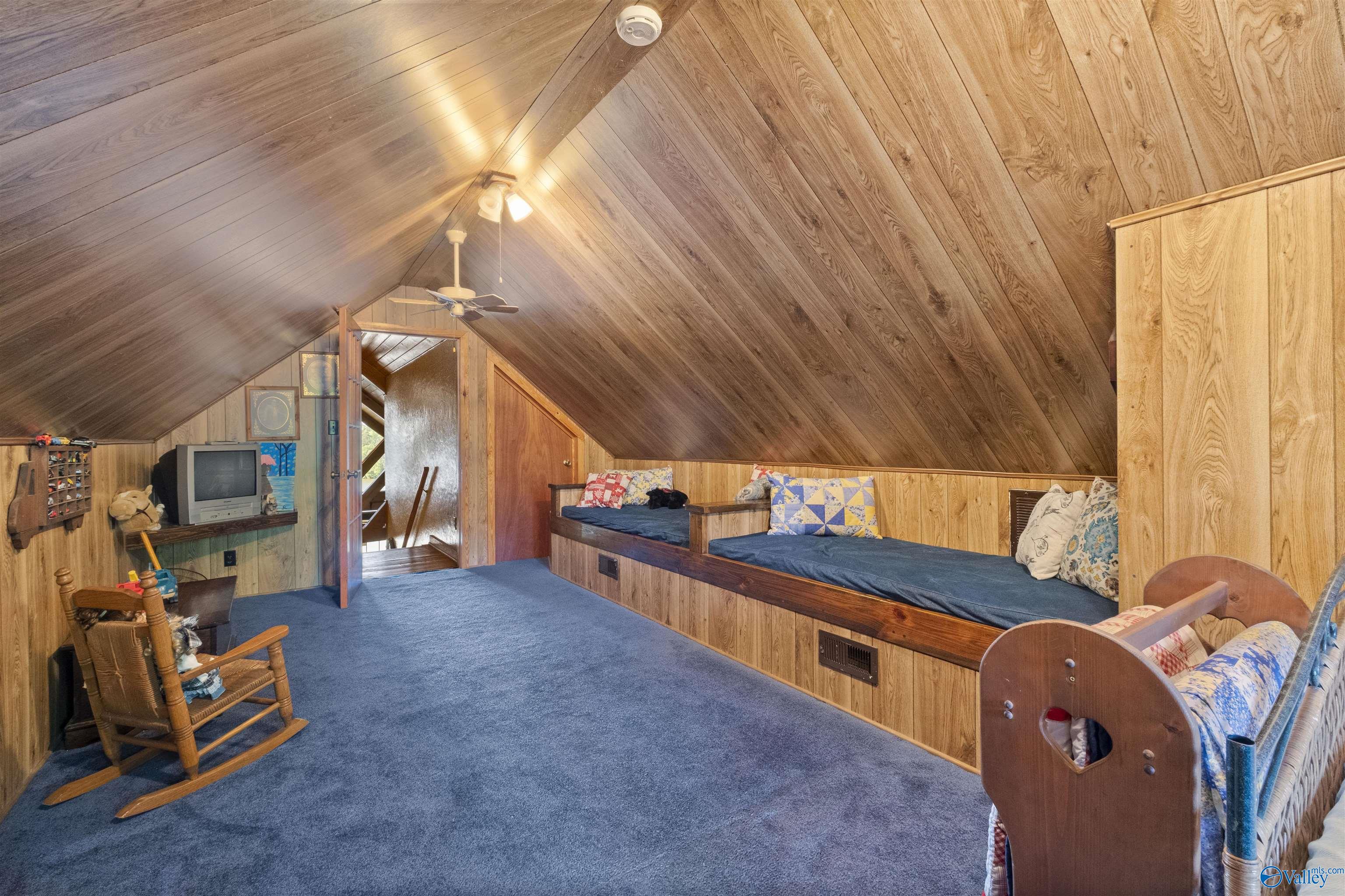 1996 Mohawk Cliff Road