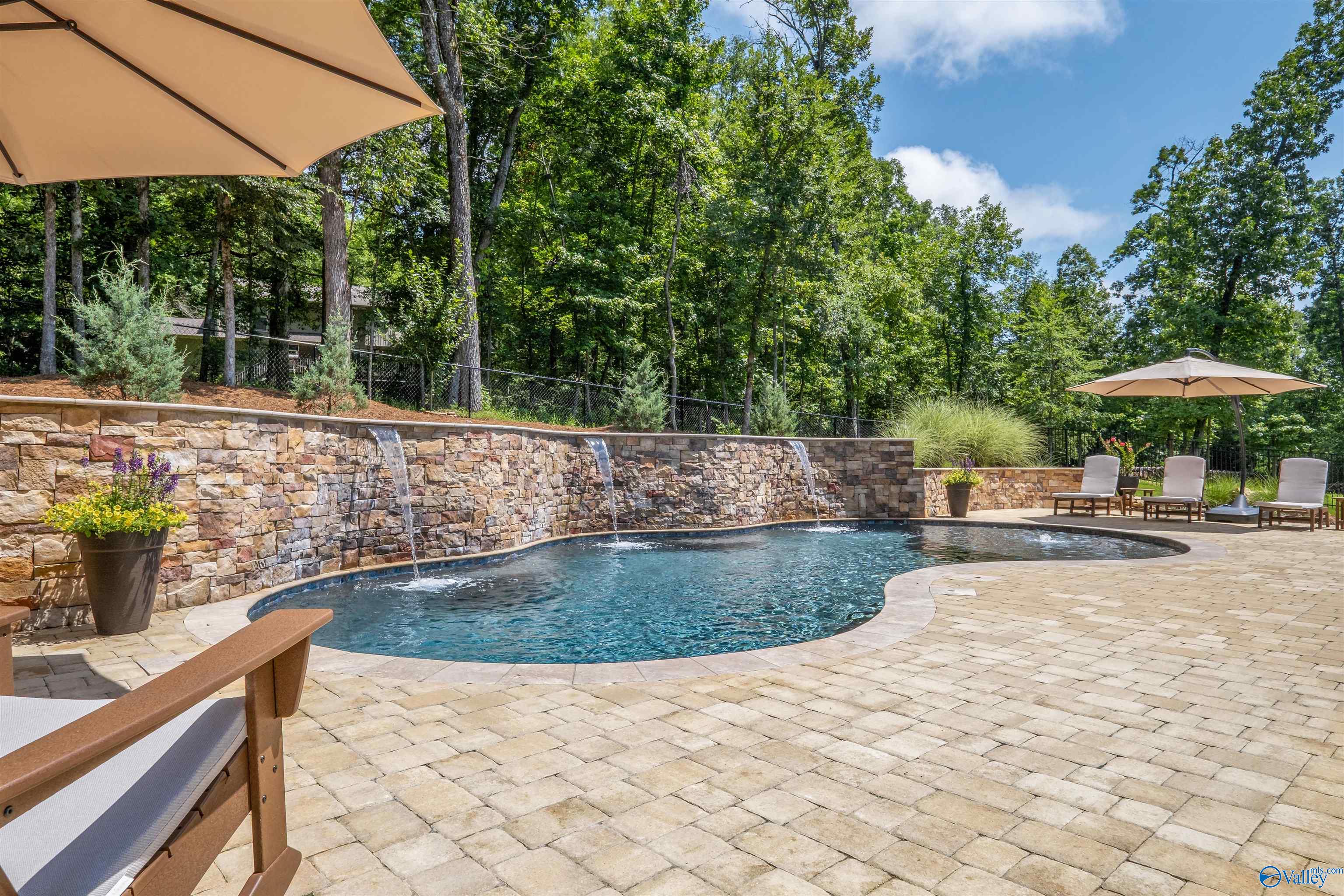 108 River Point