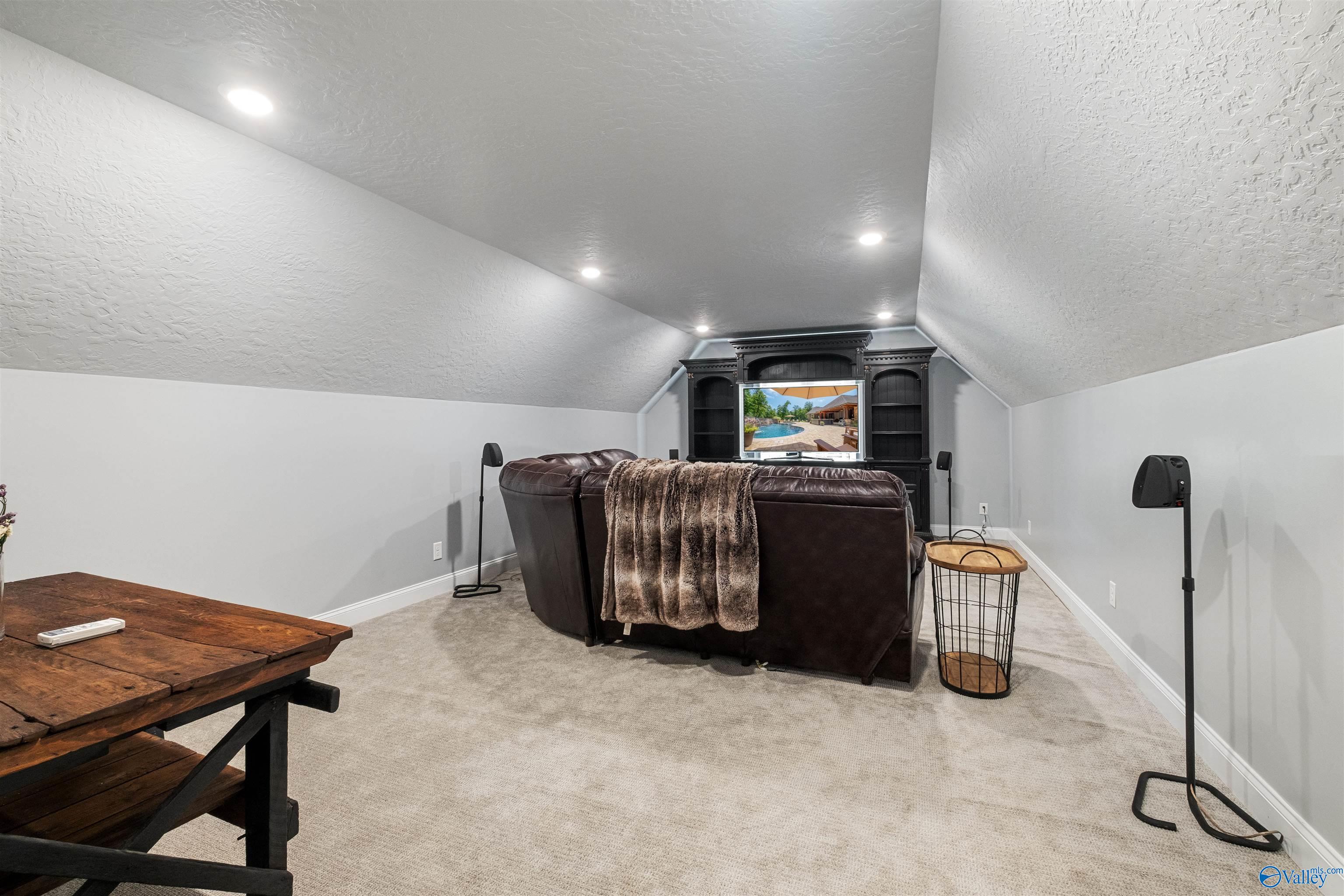 108 River Point