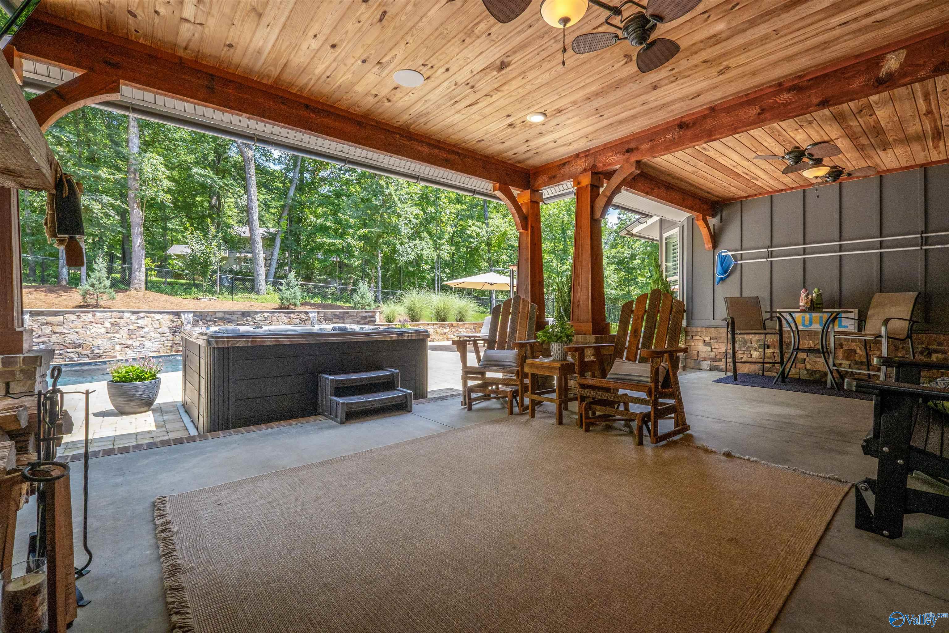 108 River Point