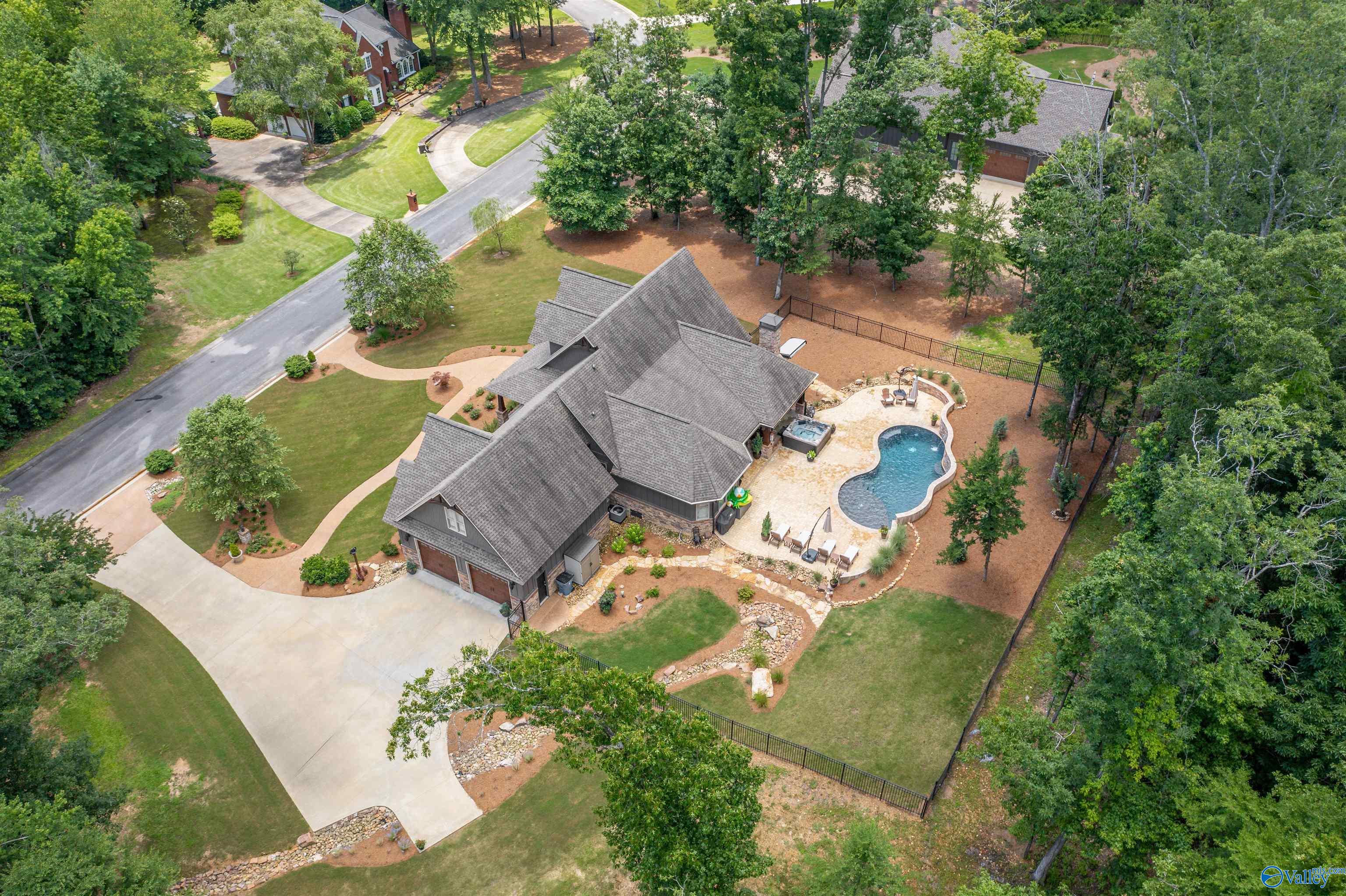 108 River Point
