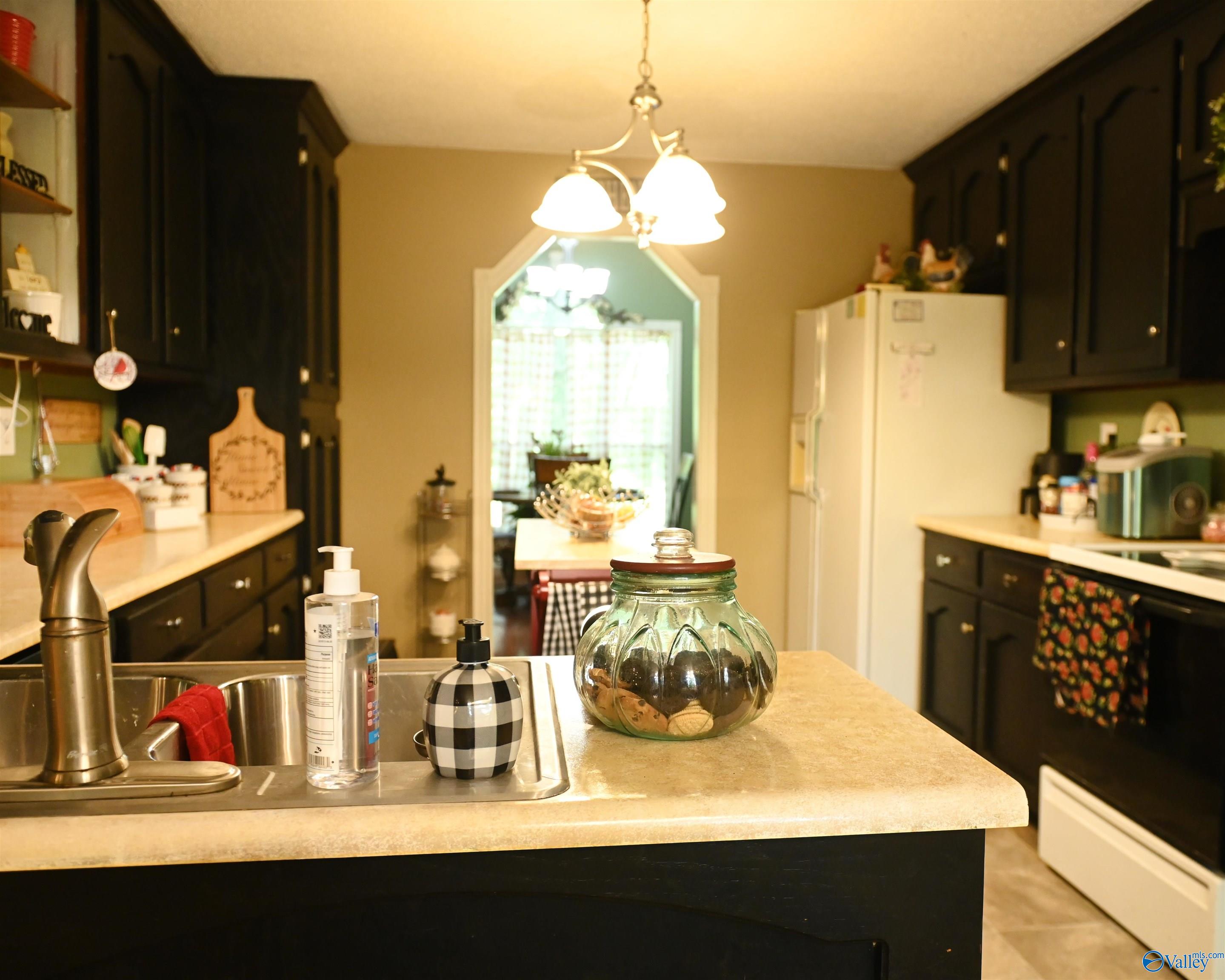2697 Friendship Road
