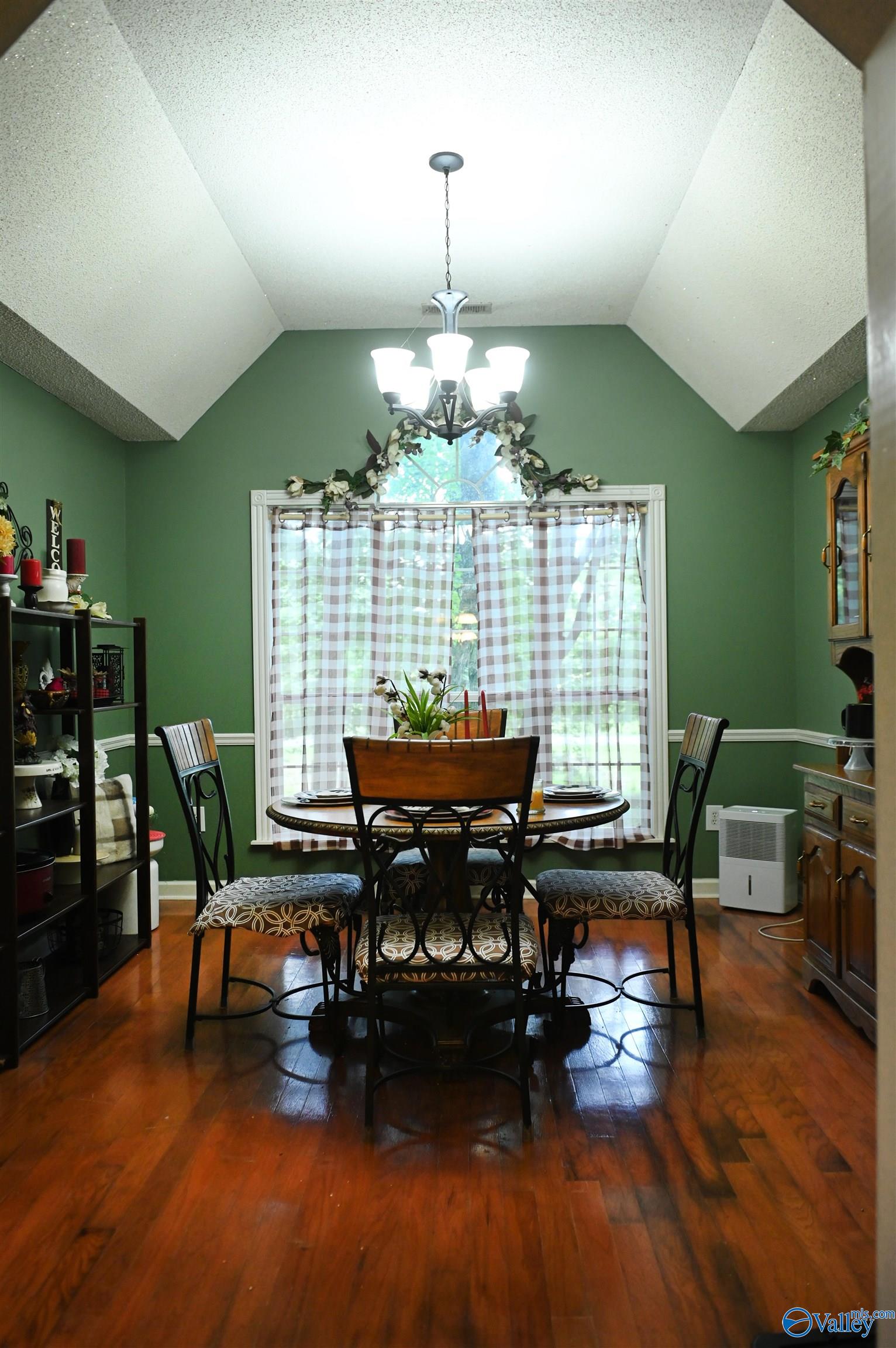 2697 Friendship Road