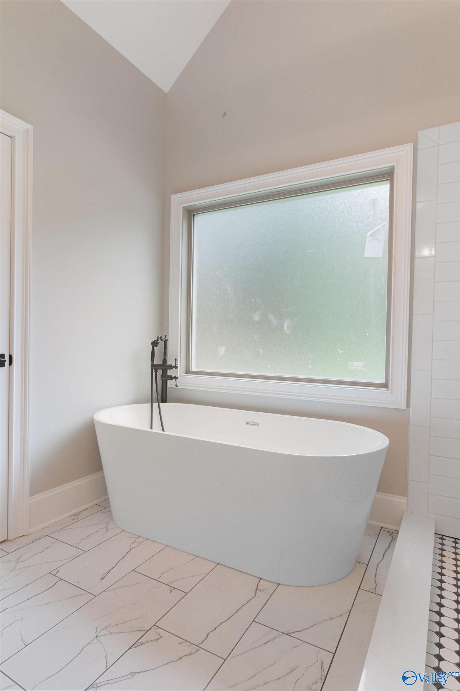 235 Arrowhead Trail