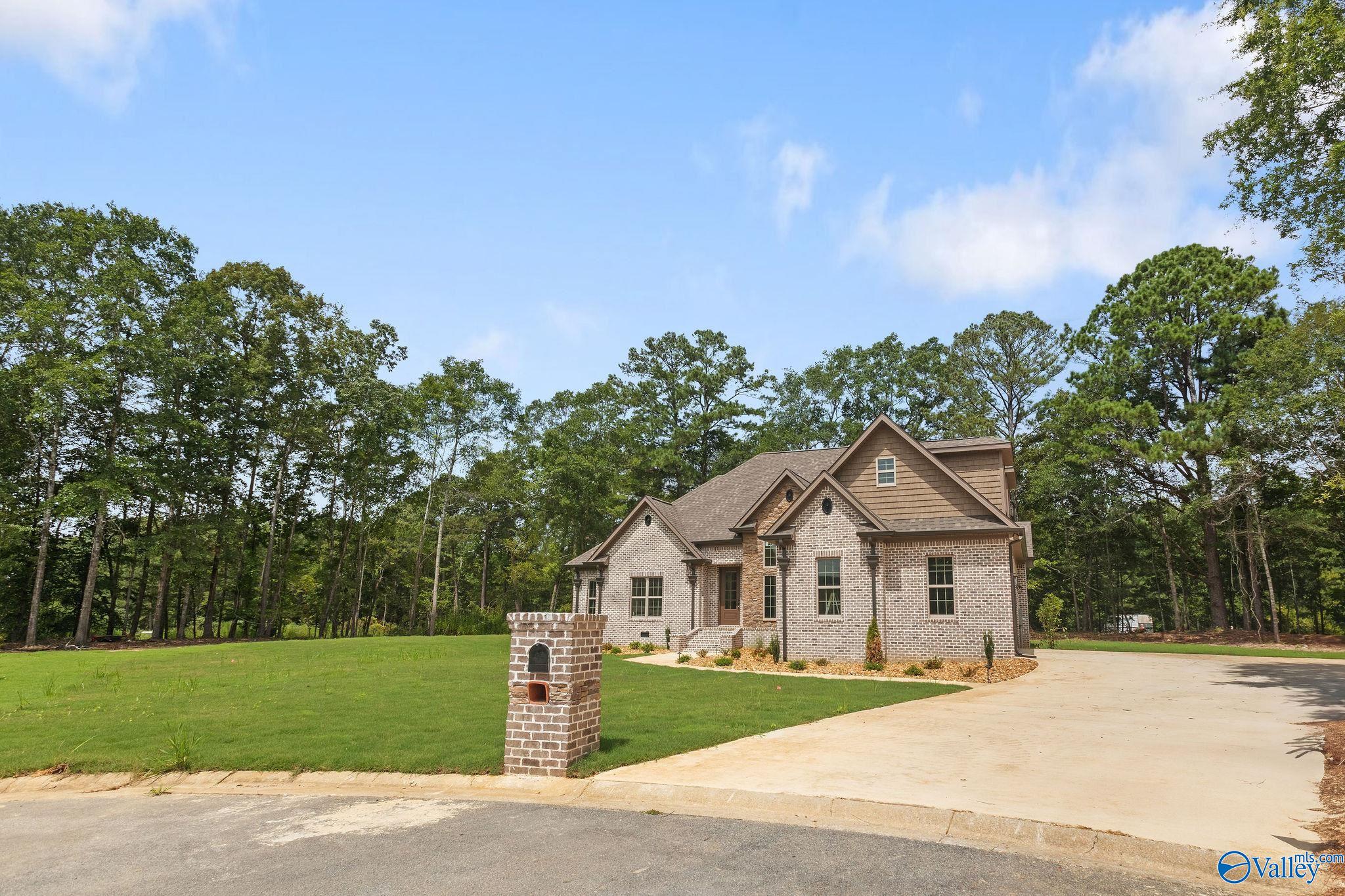 235 Arrowhead Trail