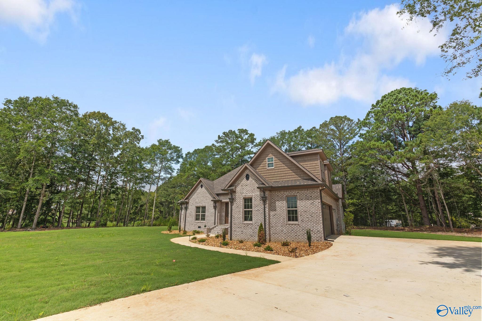 235 Arrowhead Trail