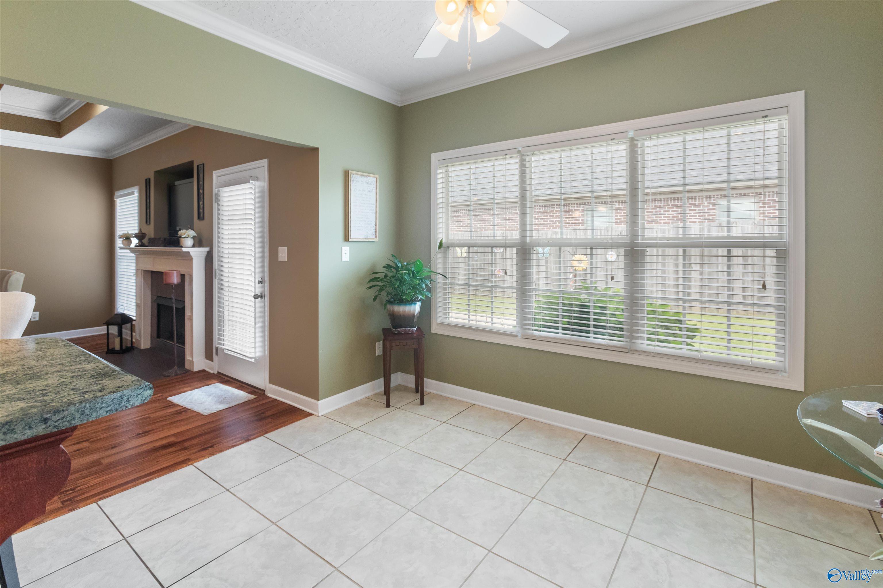 103 Glen Oaks Circle