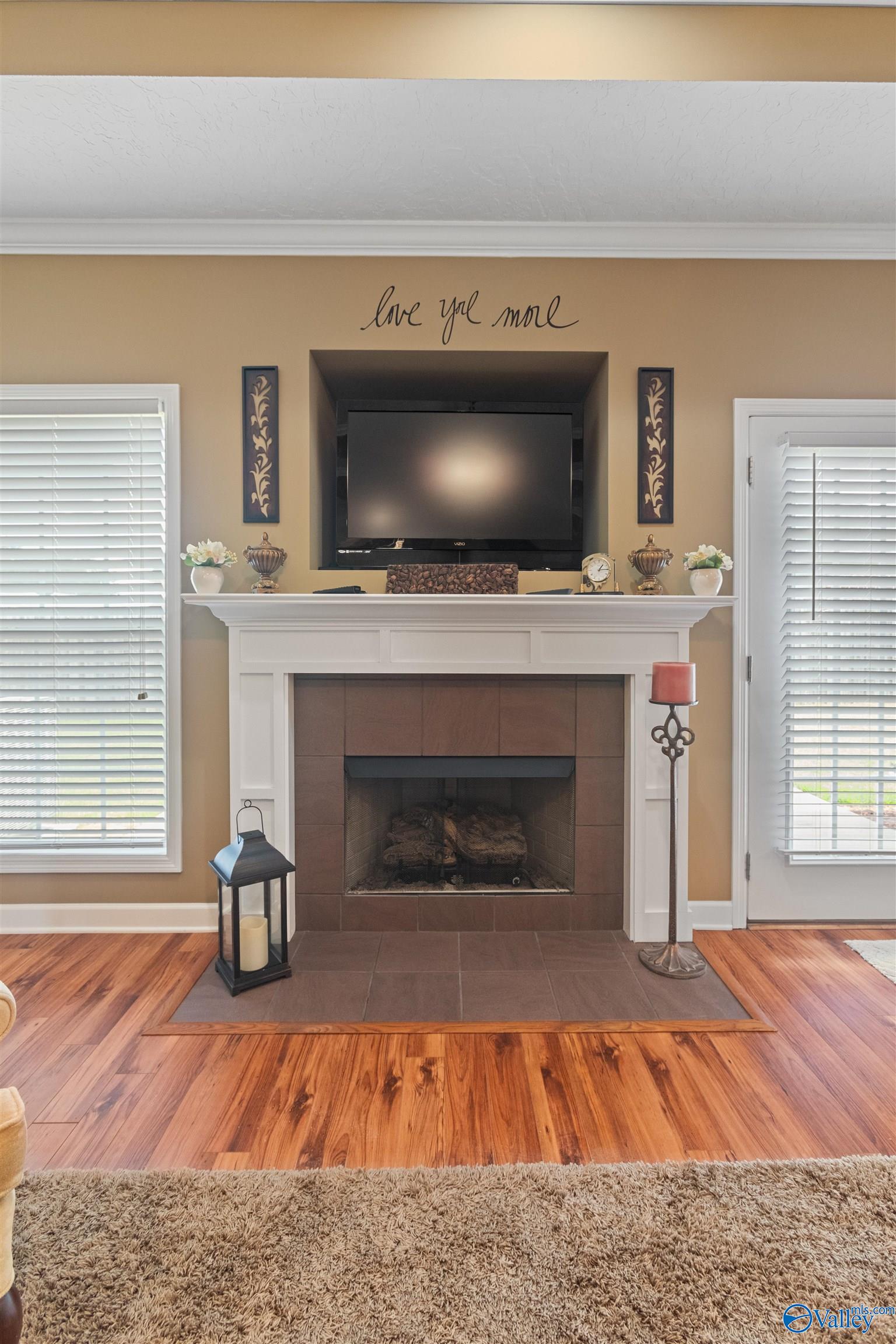 103 Glen Oaks Circle