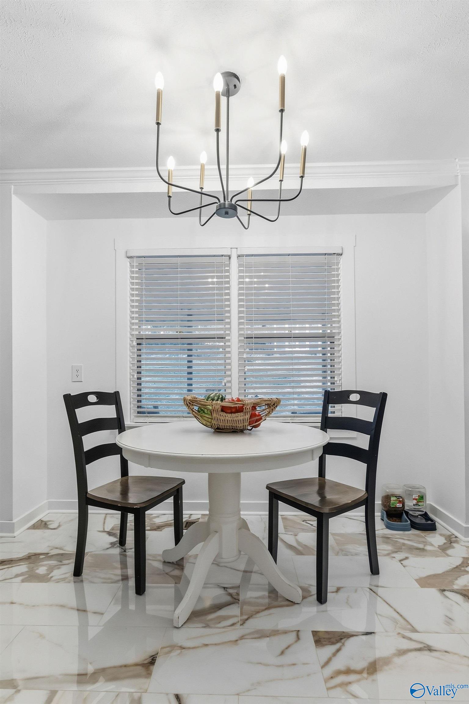 125 S South Hawk Drive, Rainbow City