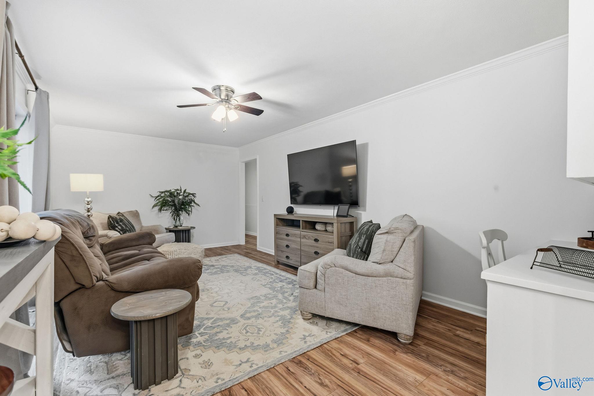 125 S South Hawk Drive, Rainbow City