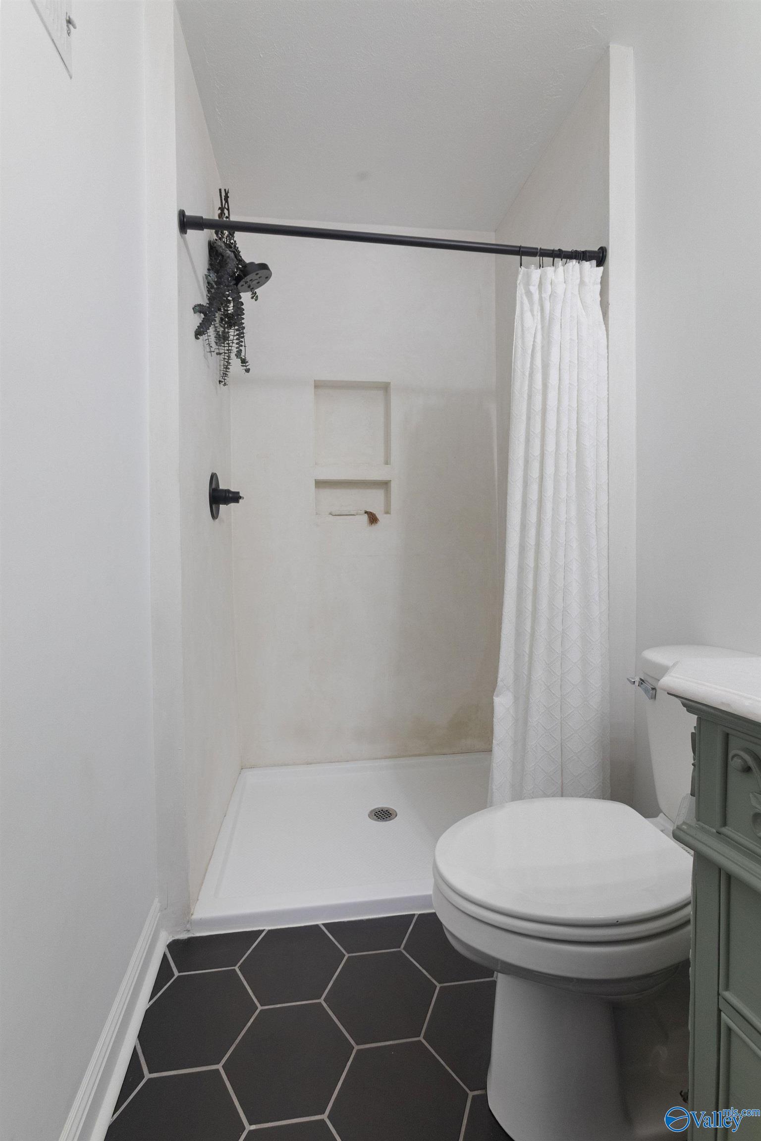 125 S South Hawk Drive, Rainbow City