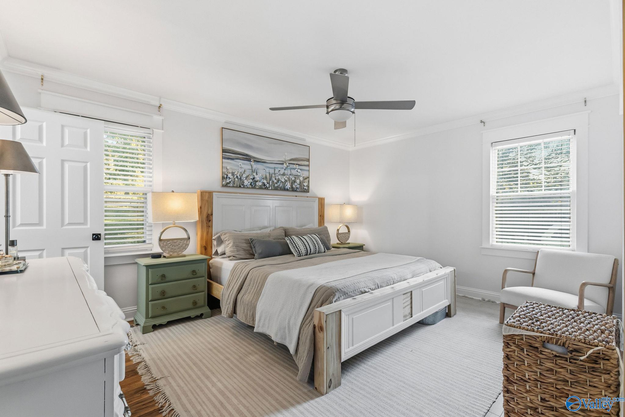 125 S South Hawk Drive, Rainbow City