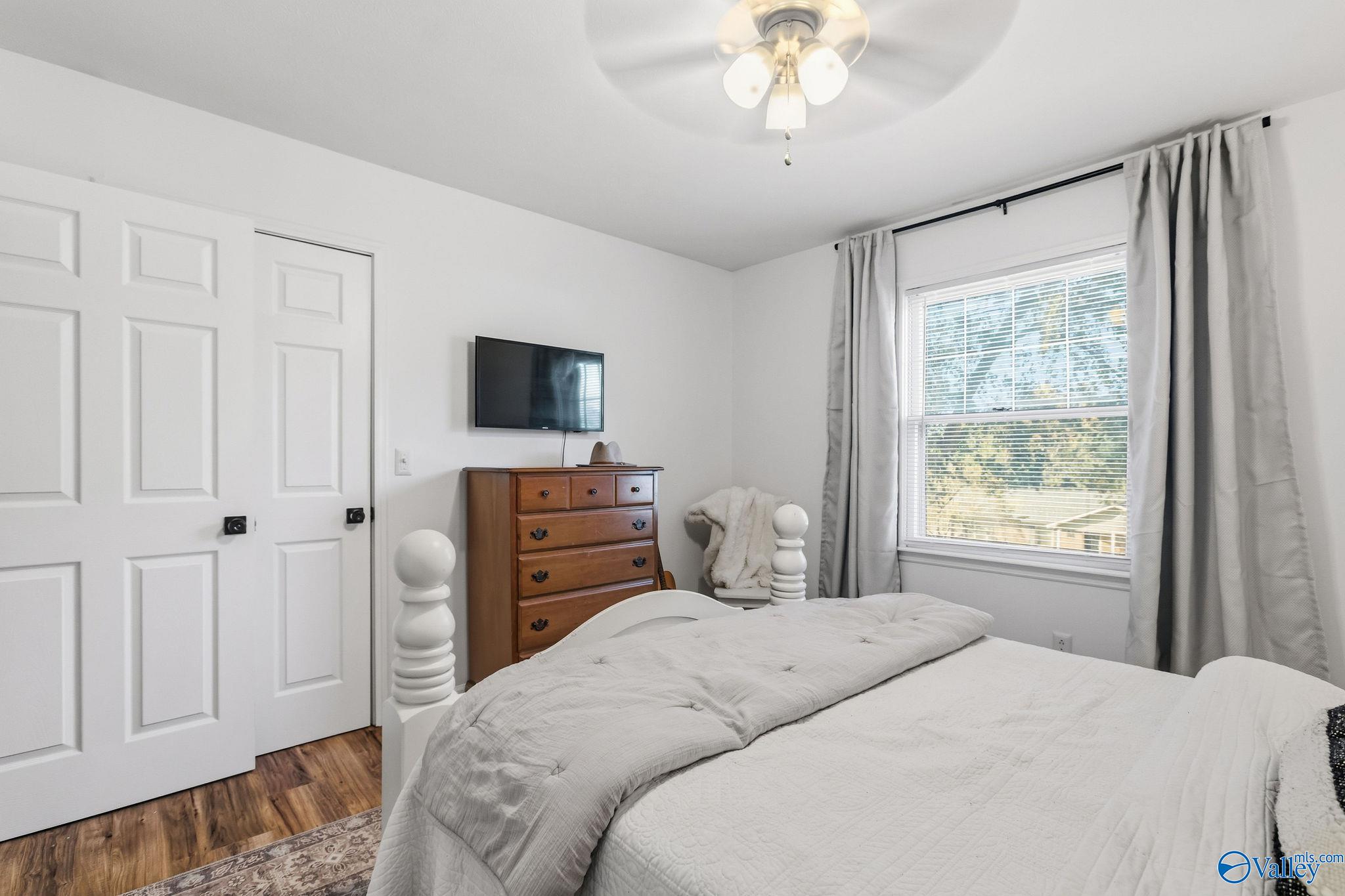 125 S South Hawk Drive, Rainbow City