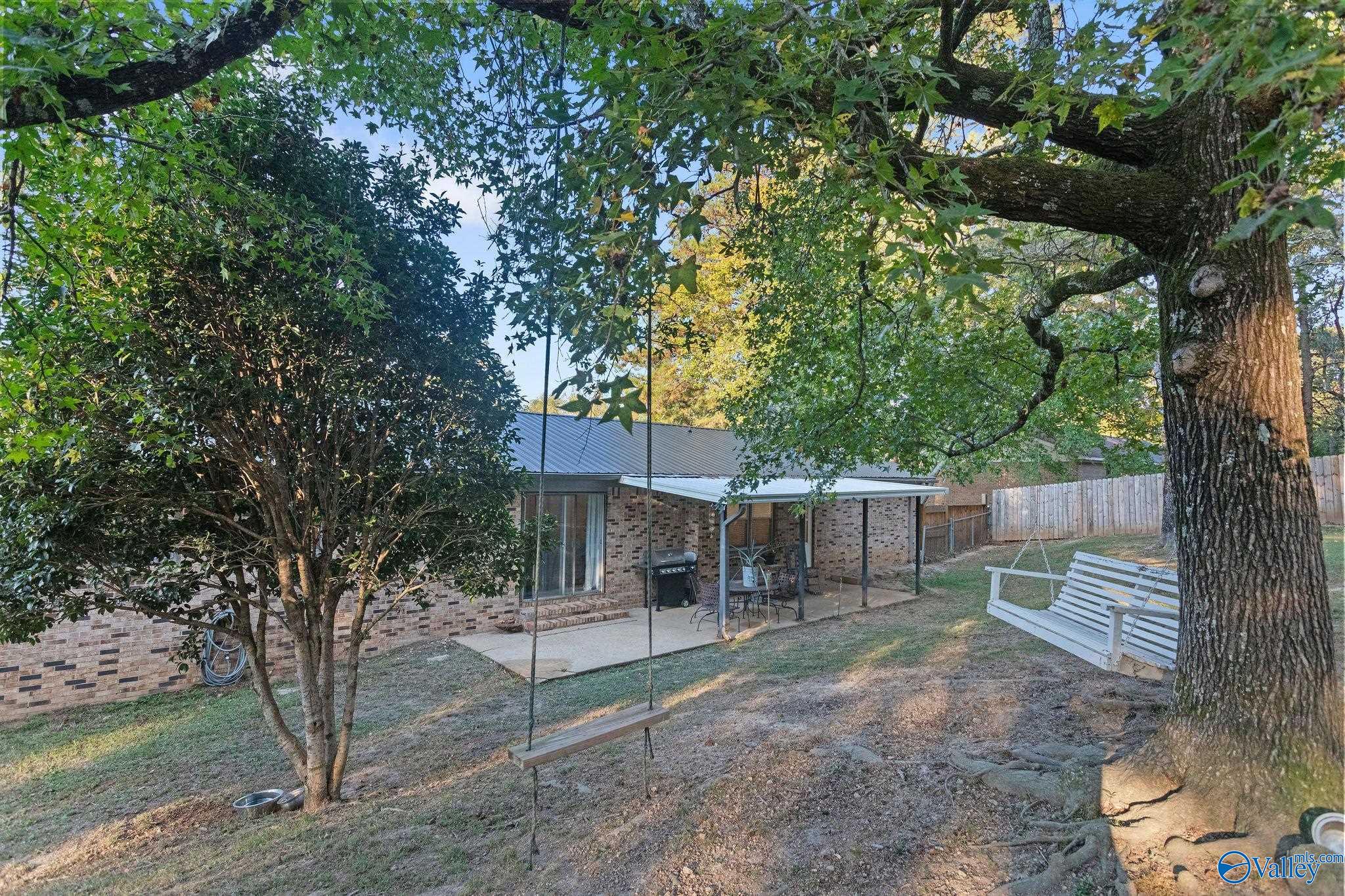 125 S South Hawk Drive, Rainbow City