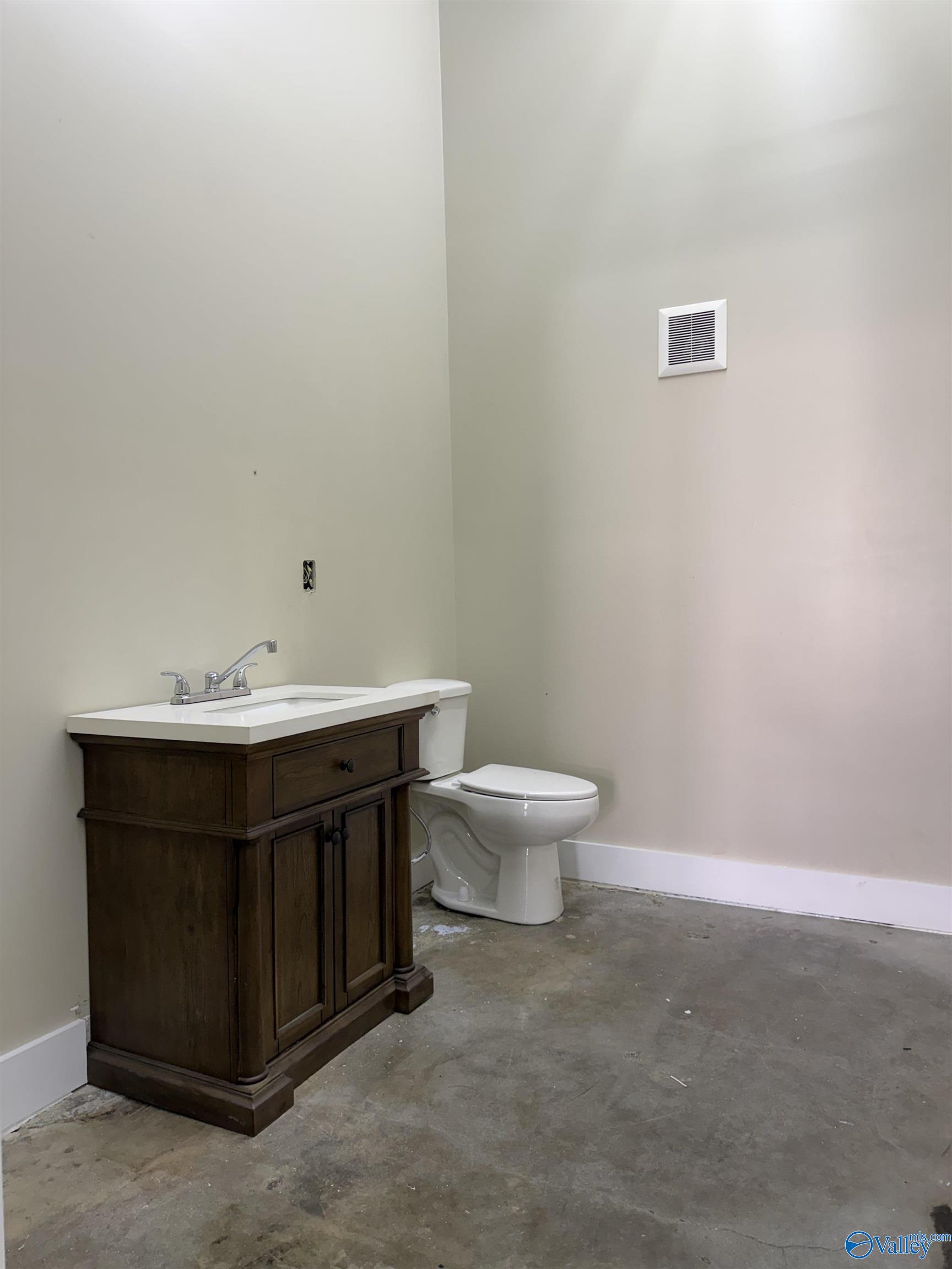 419 Fourth Street NW