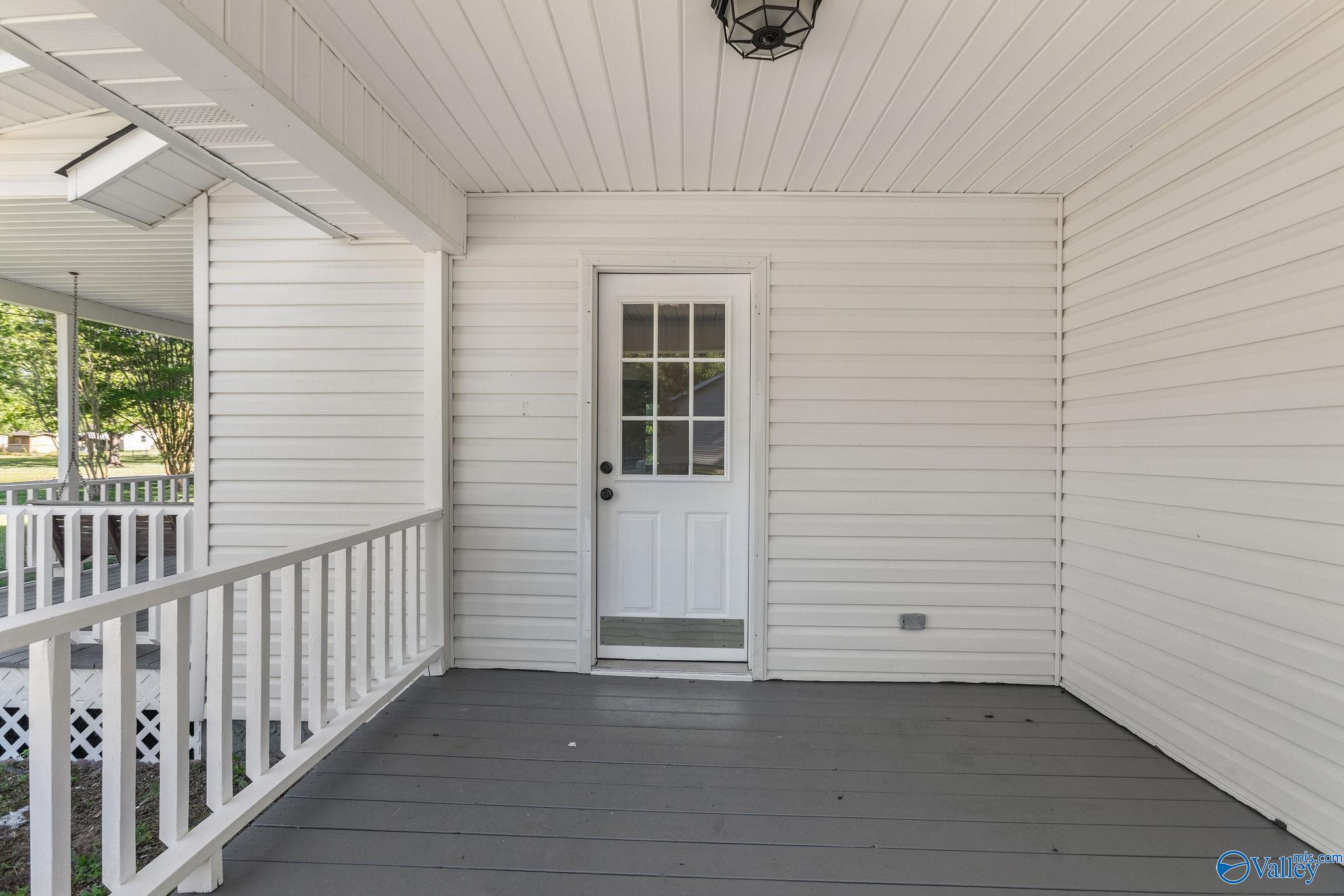 1123 Larry Street
