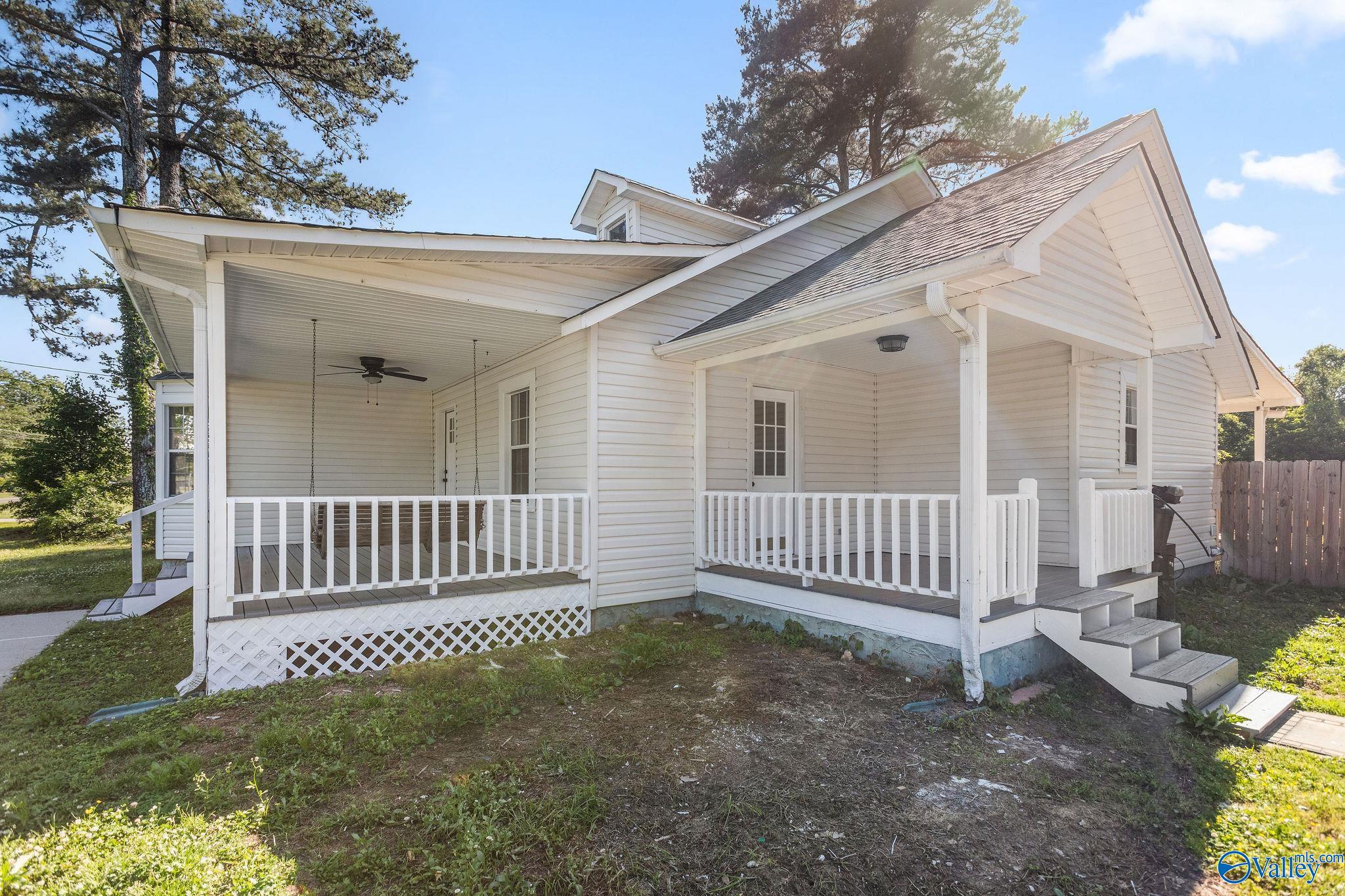 1123 Larry Street