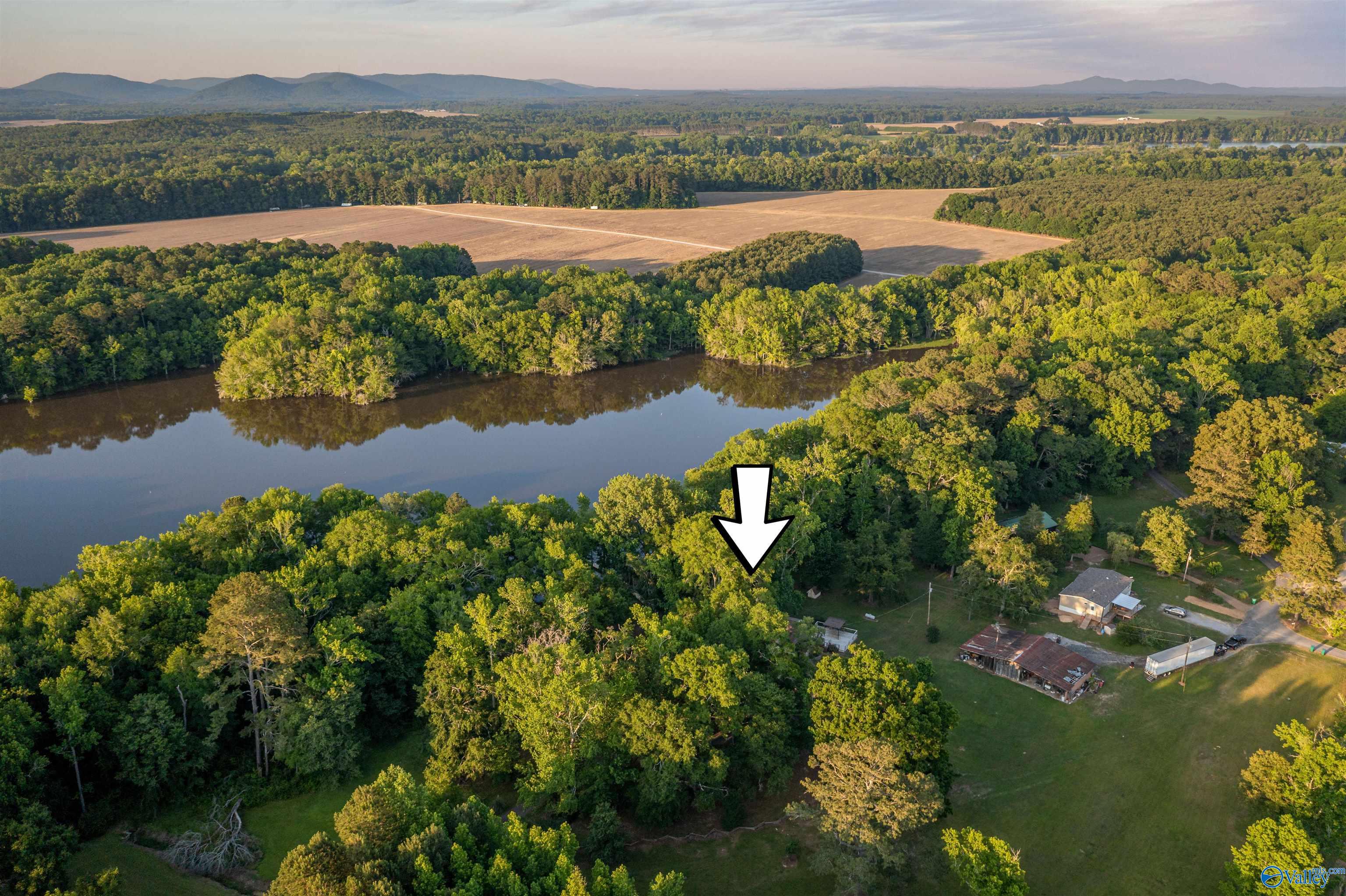 17207 County Road 22