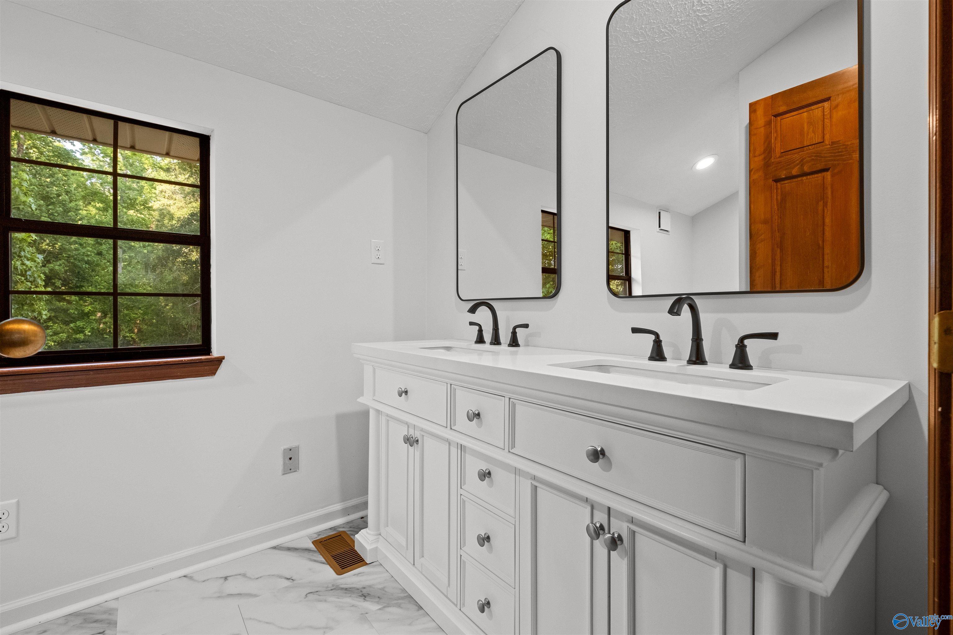 17207 County Road 22