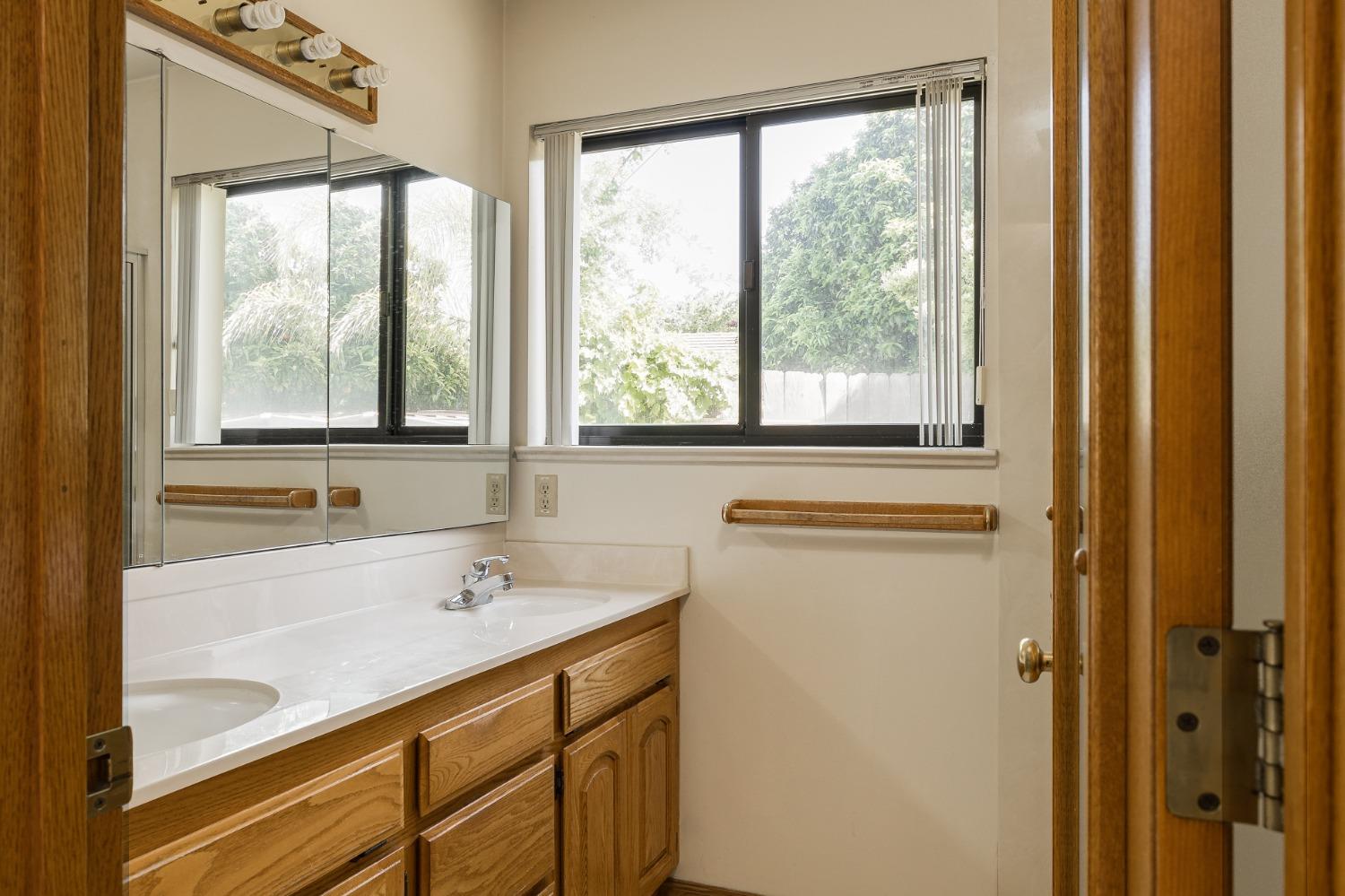 2615 Notre Dame Drive