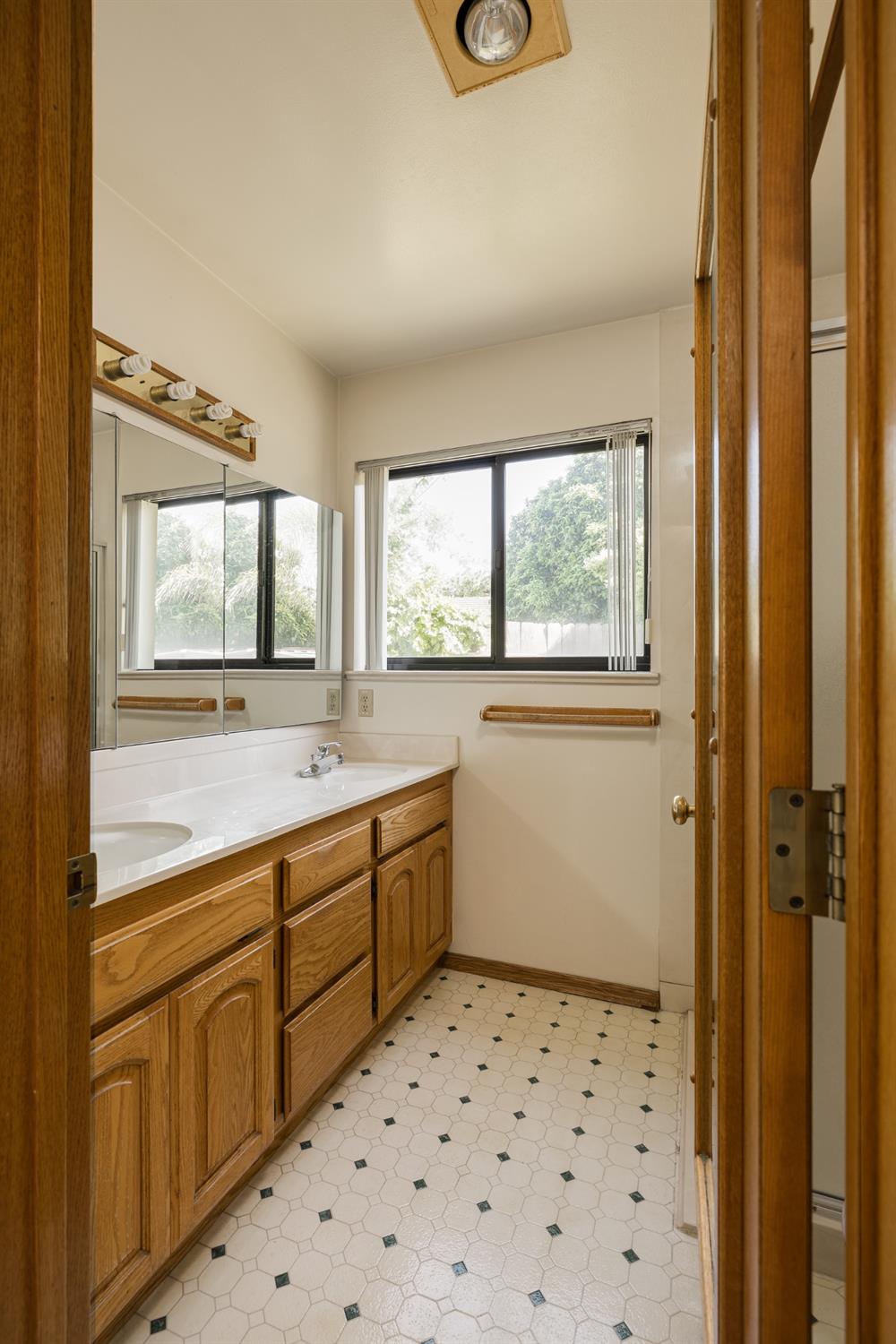 2615 Notre Dame Drive