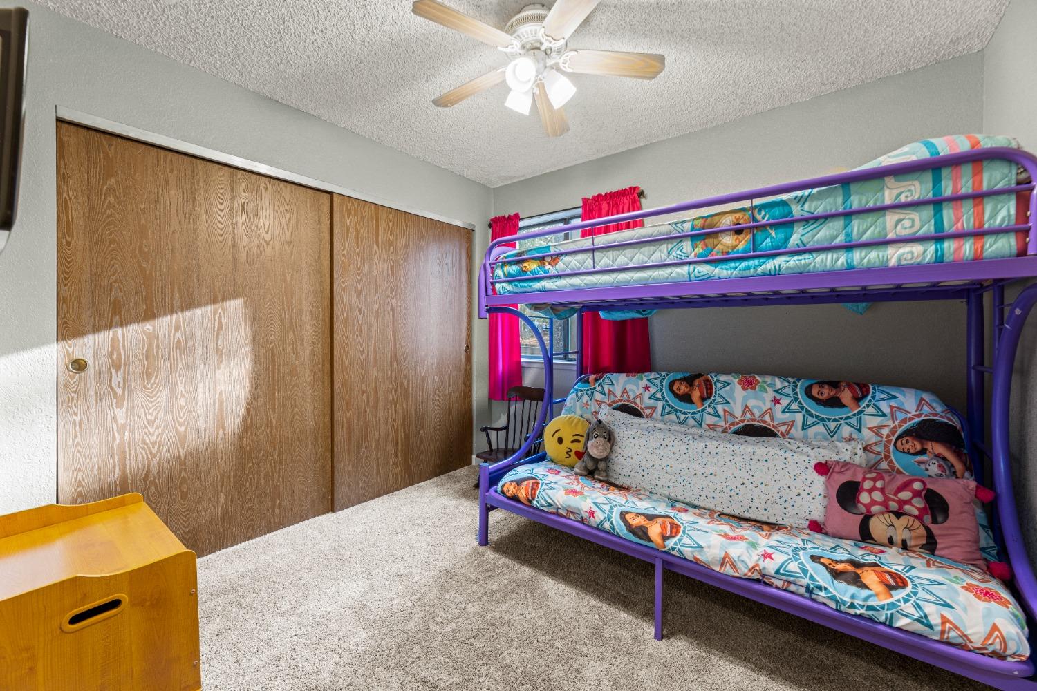 5415 Buttercup Drive