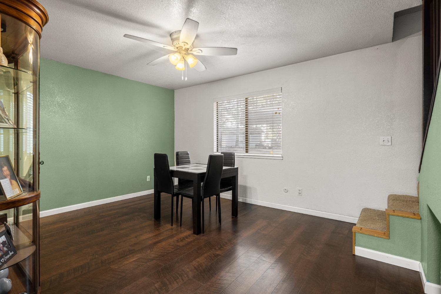 5415 Buttercup Drive