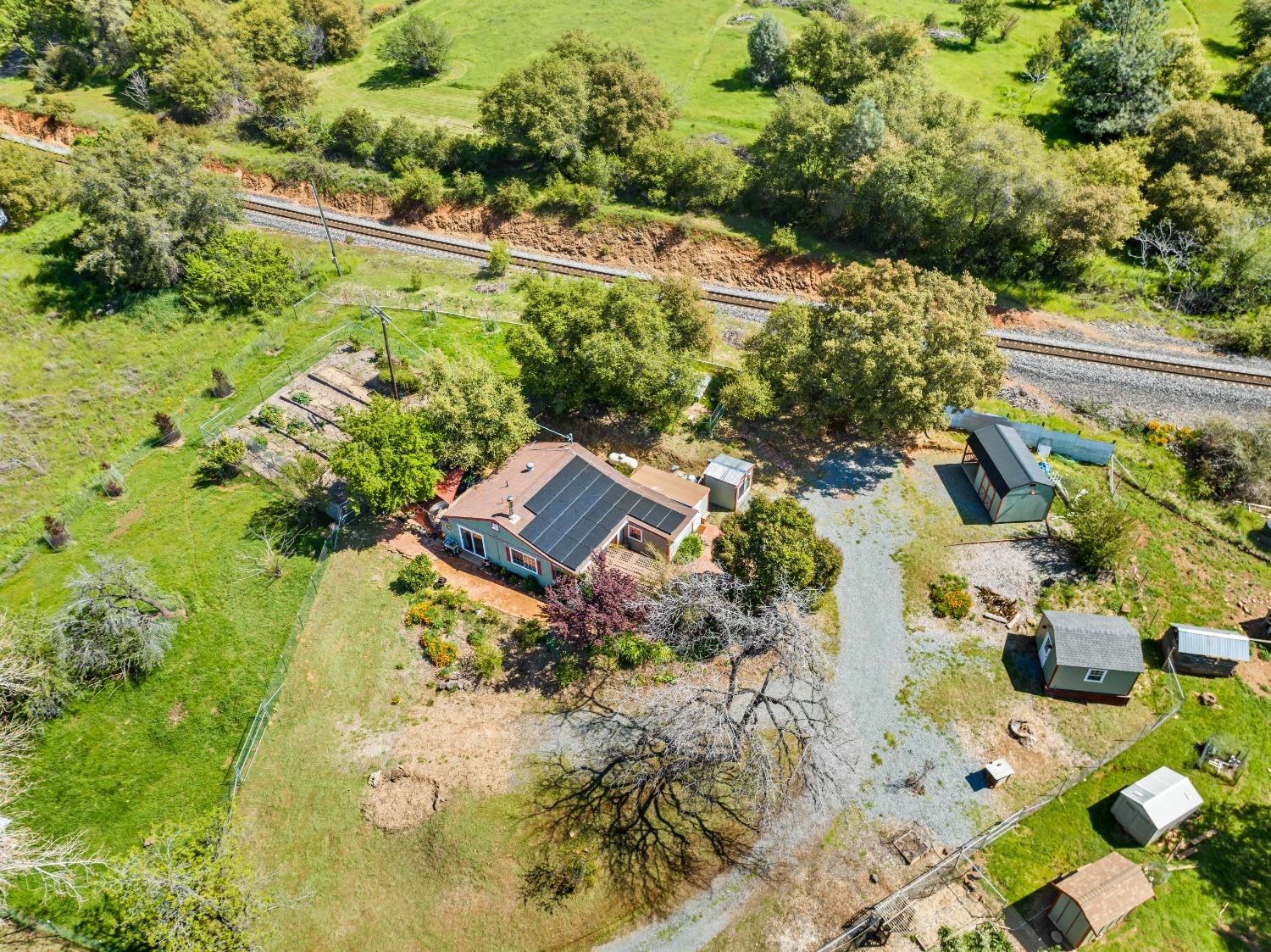 1900 Valley Vista Lane