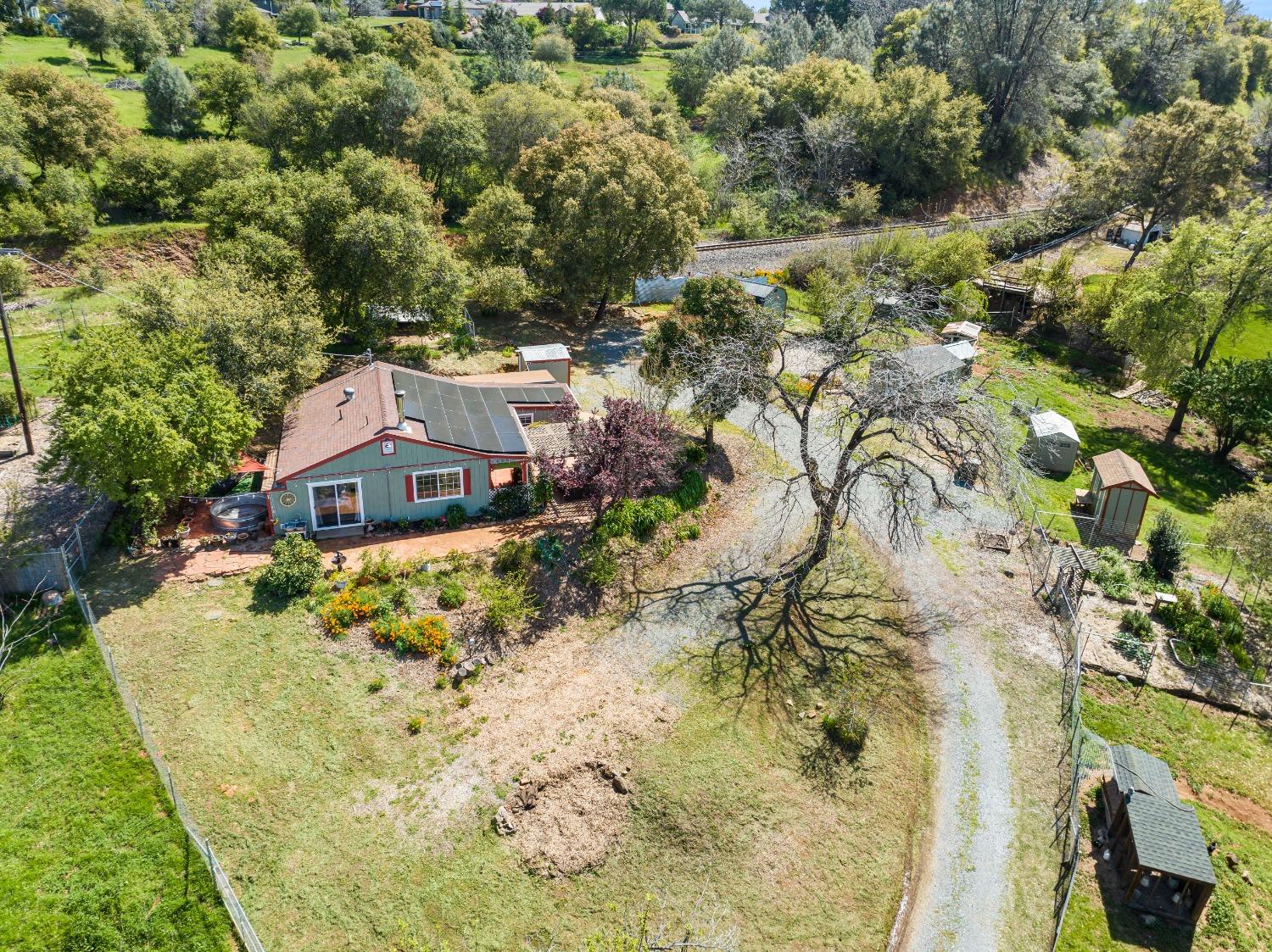 1900 Valley Vista Lane