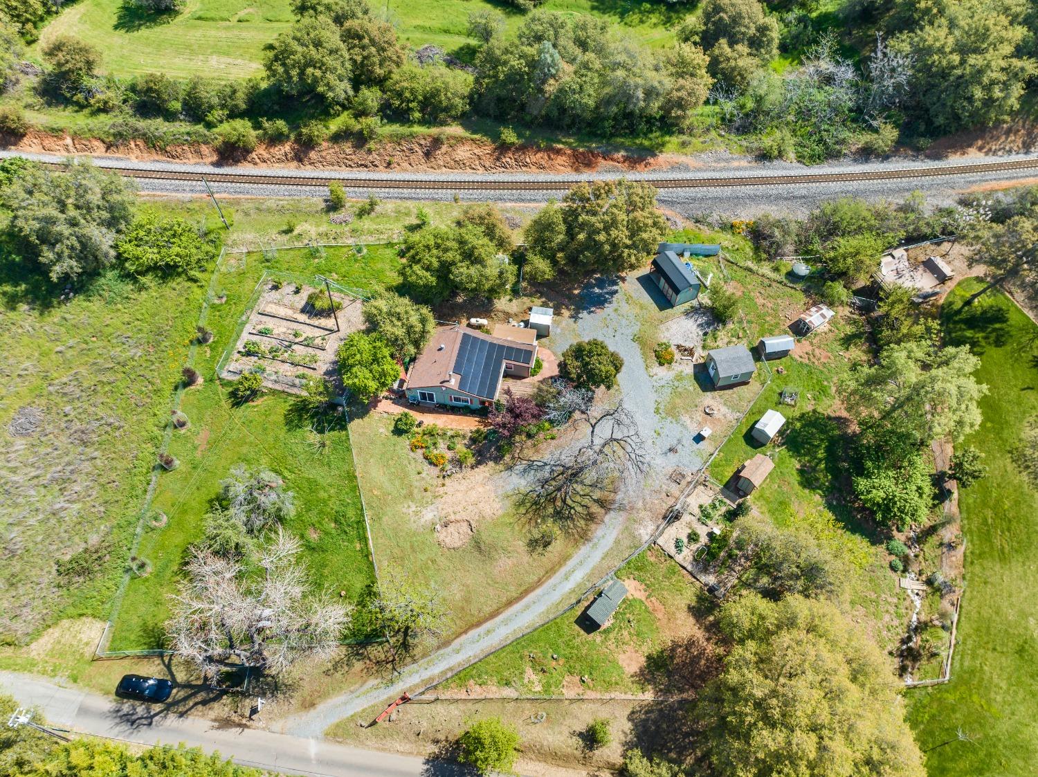 1900 Valley Vista Lane