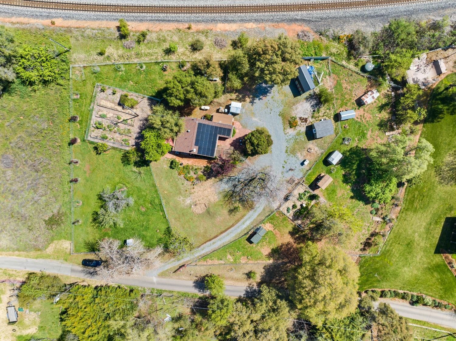 1900 Valley Vista Lane