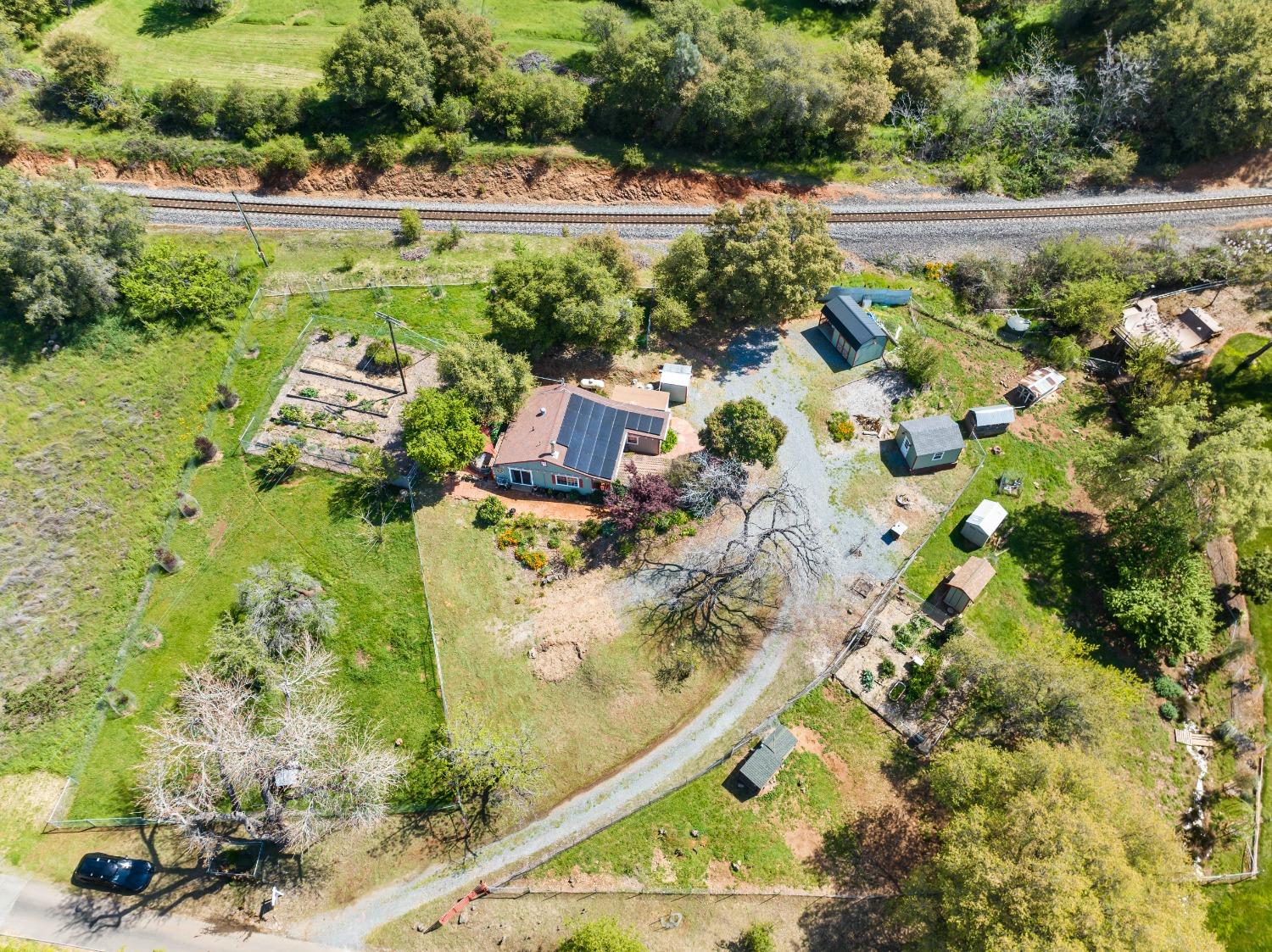 1900 Valley Vista Lane