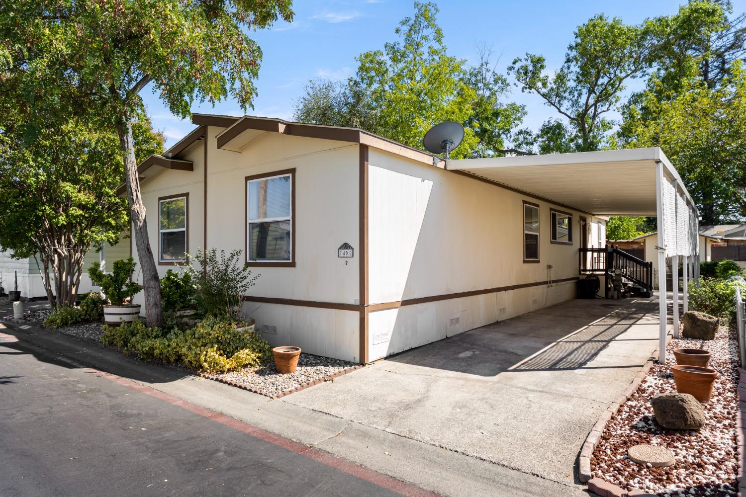 5040 Jackson Street 40