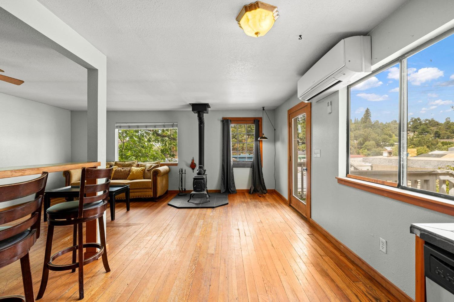 868 Reservoir Street