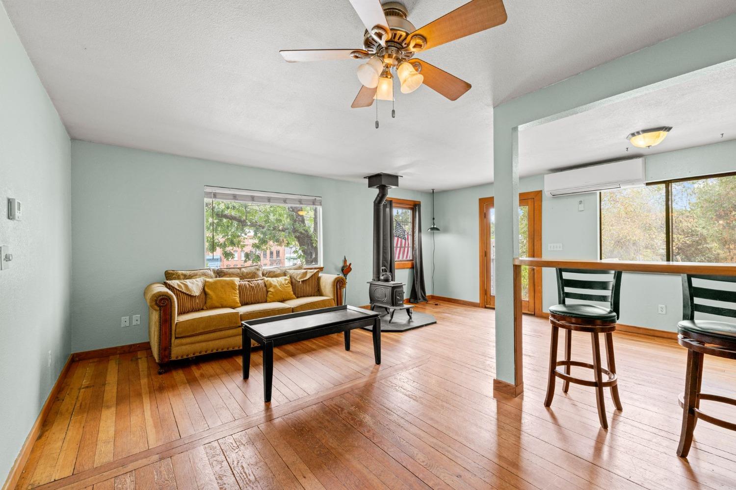 868 Reservoir Street