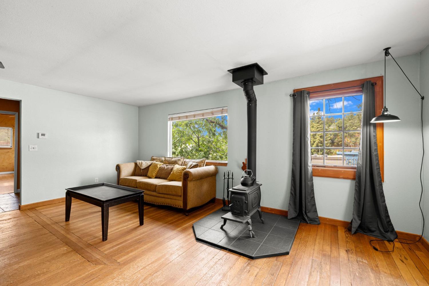 868 Reservoir Street