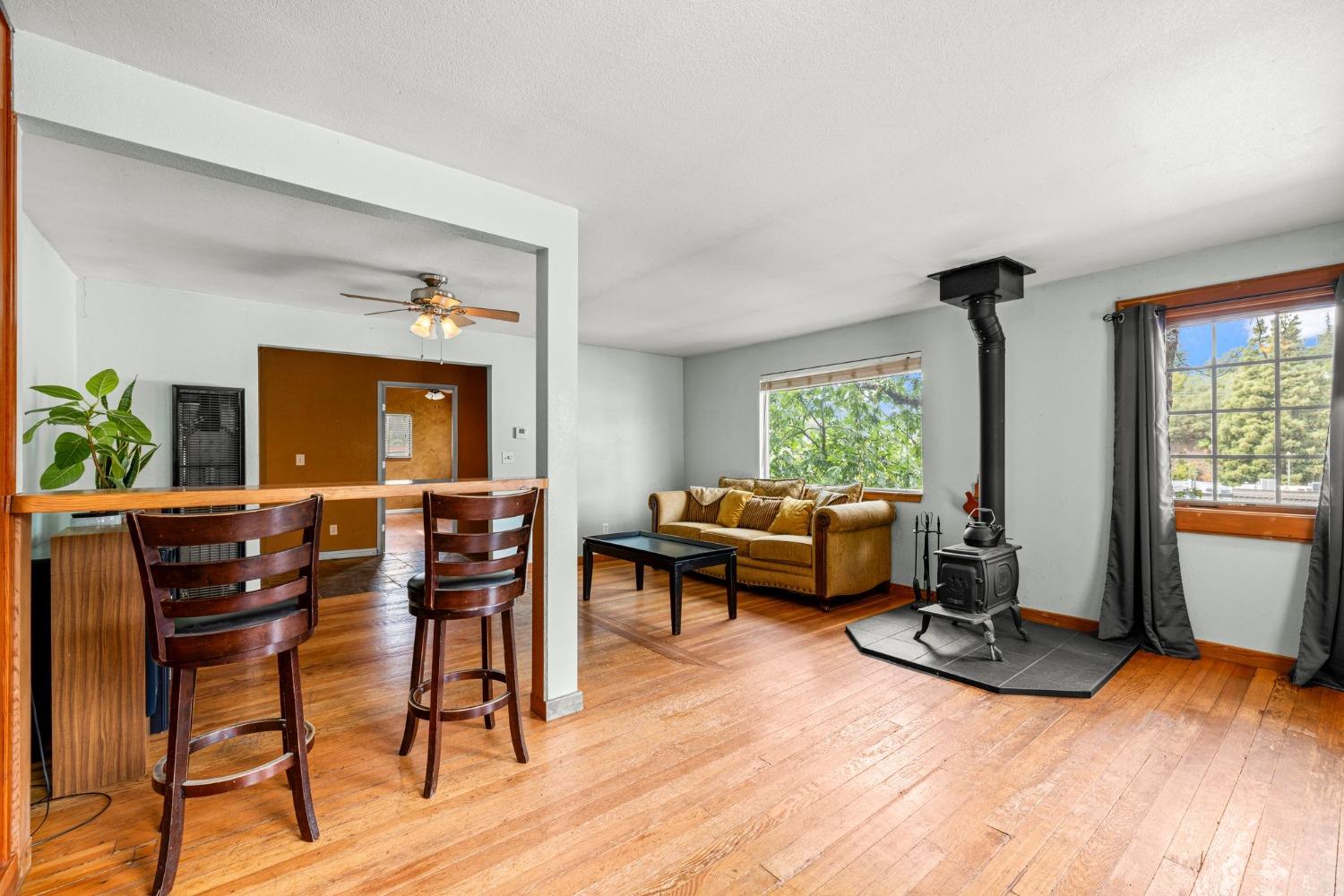 868 Reservoir Street