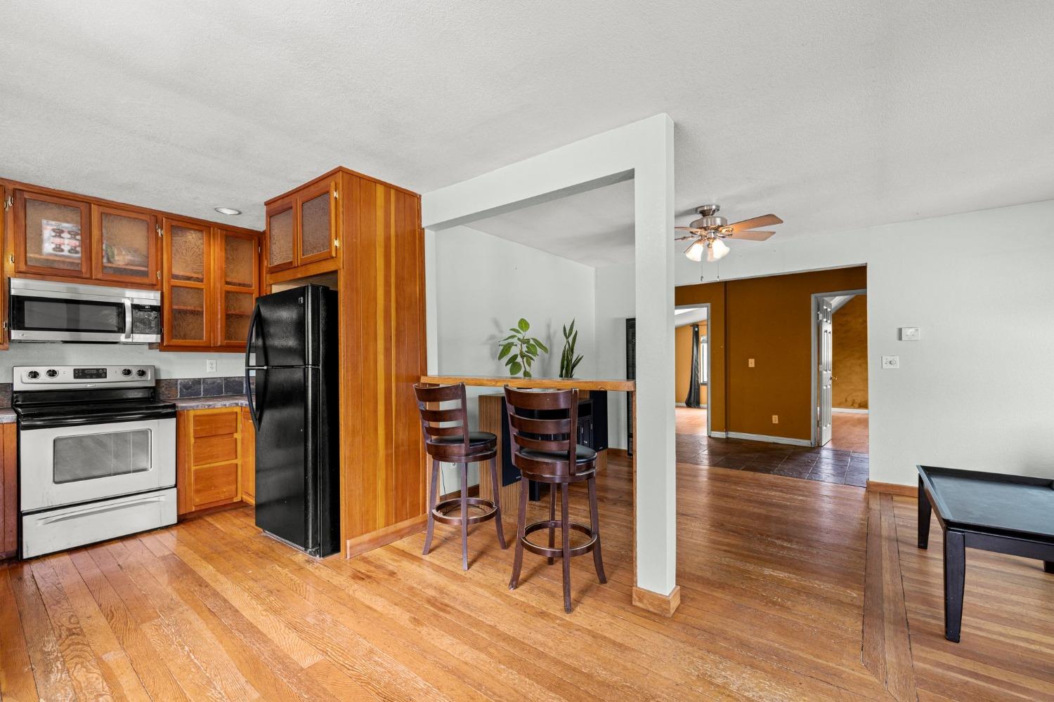 868 Reservoir Street