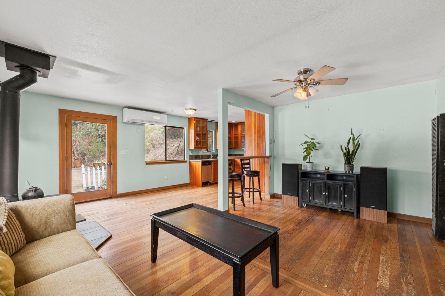 868 Reservoir Street