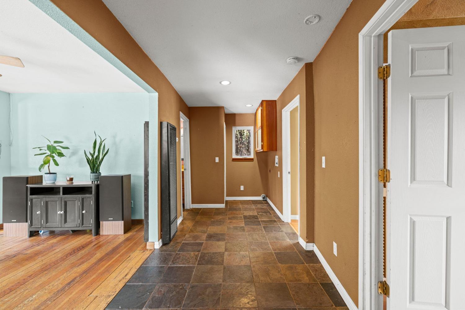 868 Reservoir Street